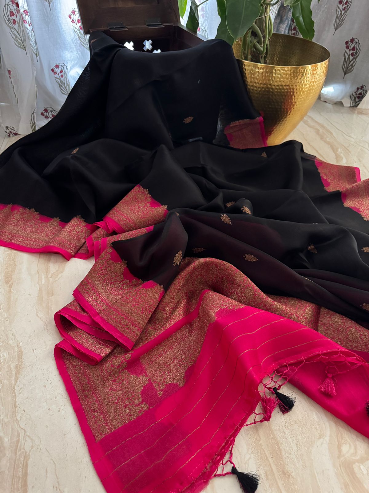 Pure Handloom Kora Banarasi Saree