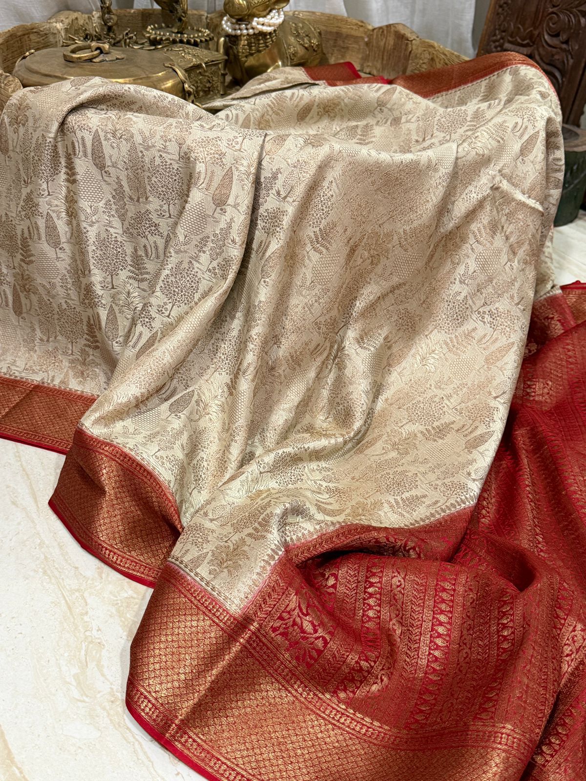 Pure Mysore Brocade Crepe Silk Saree With Antiq Zari Weave