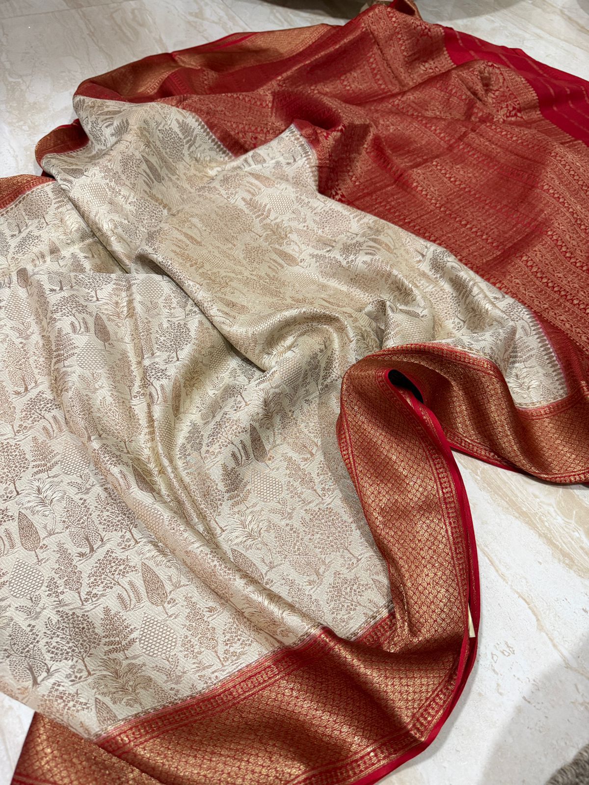 Pure Mysore Brocade Crepe Silk Saree With Antiq Zari Weave