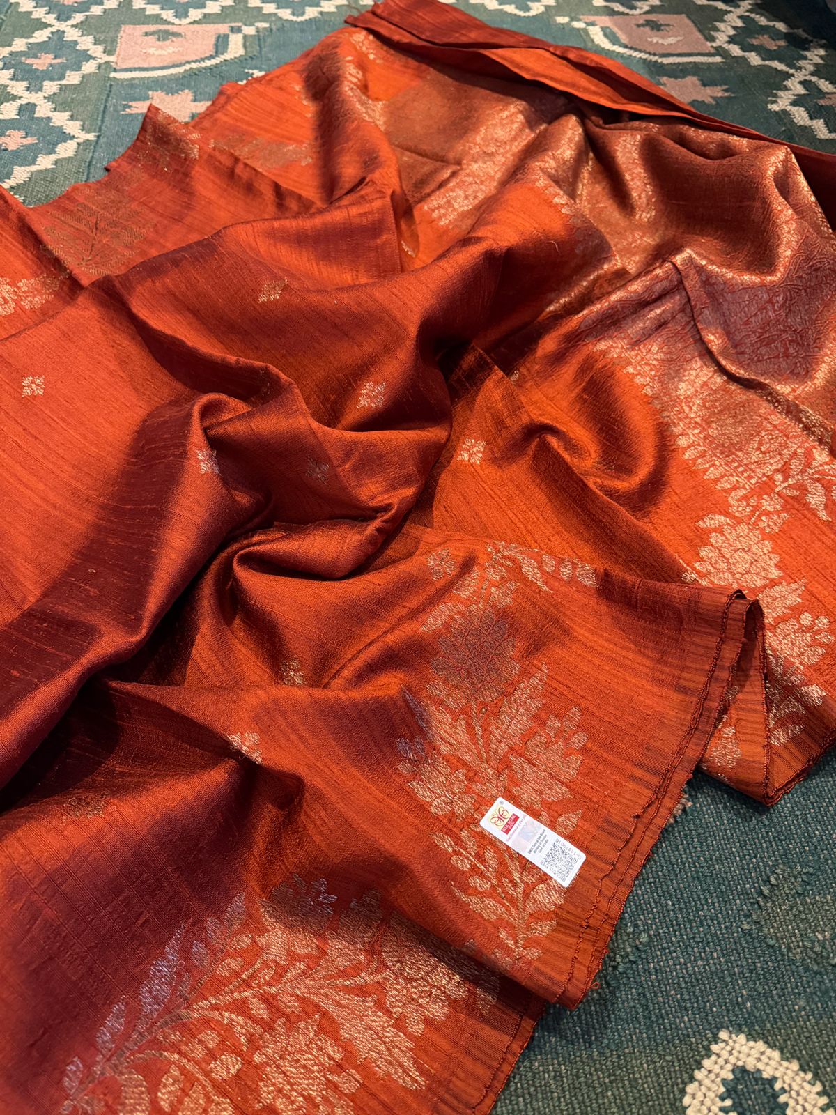Pure Handloom Border Less Tussar Raw Silk Banarasi Saree