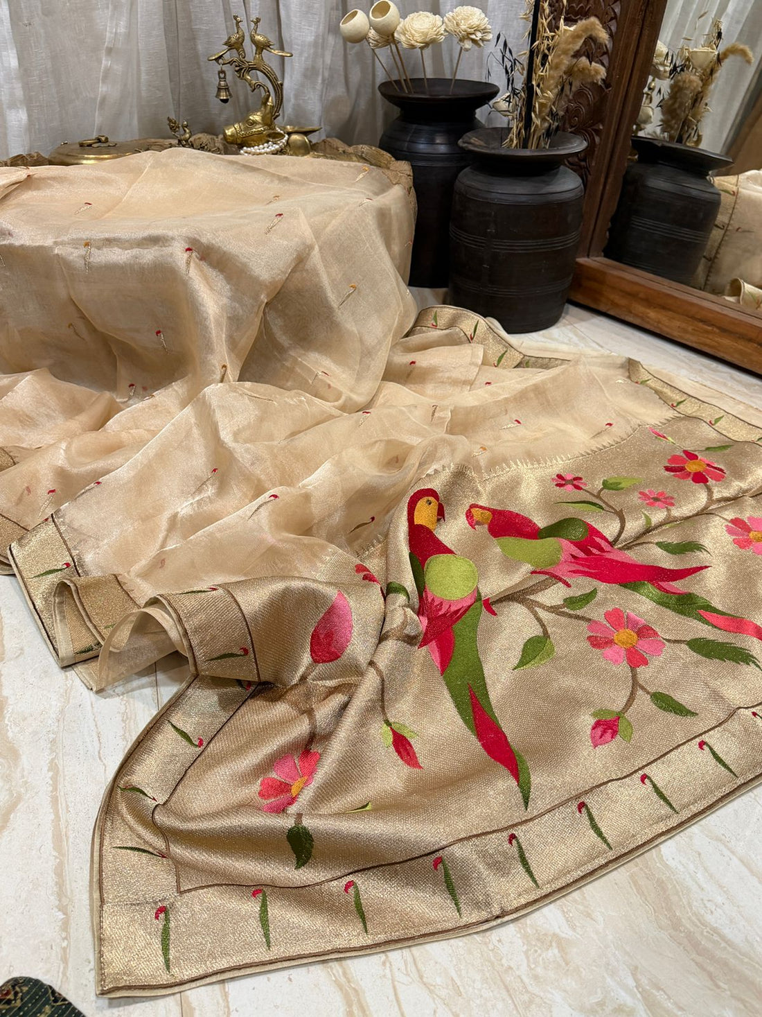 Pure Tissue Silk Saree With Single Munia Border & Designer Pallu