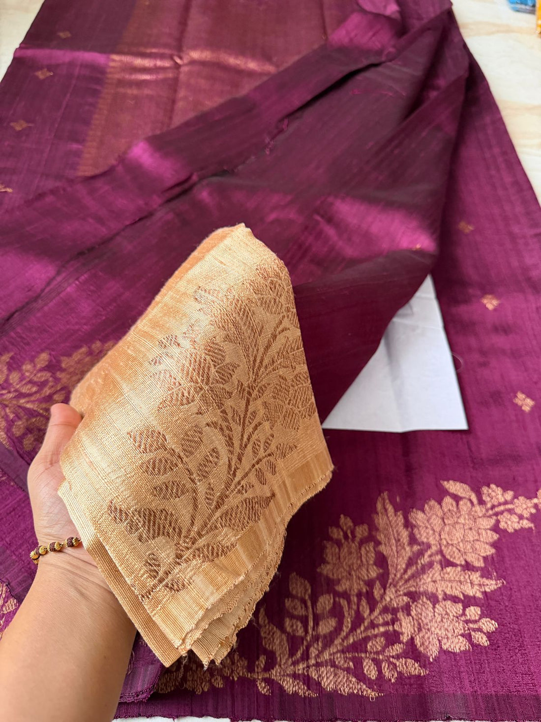 Pure Handloom Border Less Tussar Raw Silk Banarasi Saree