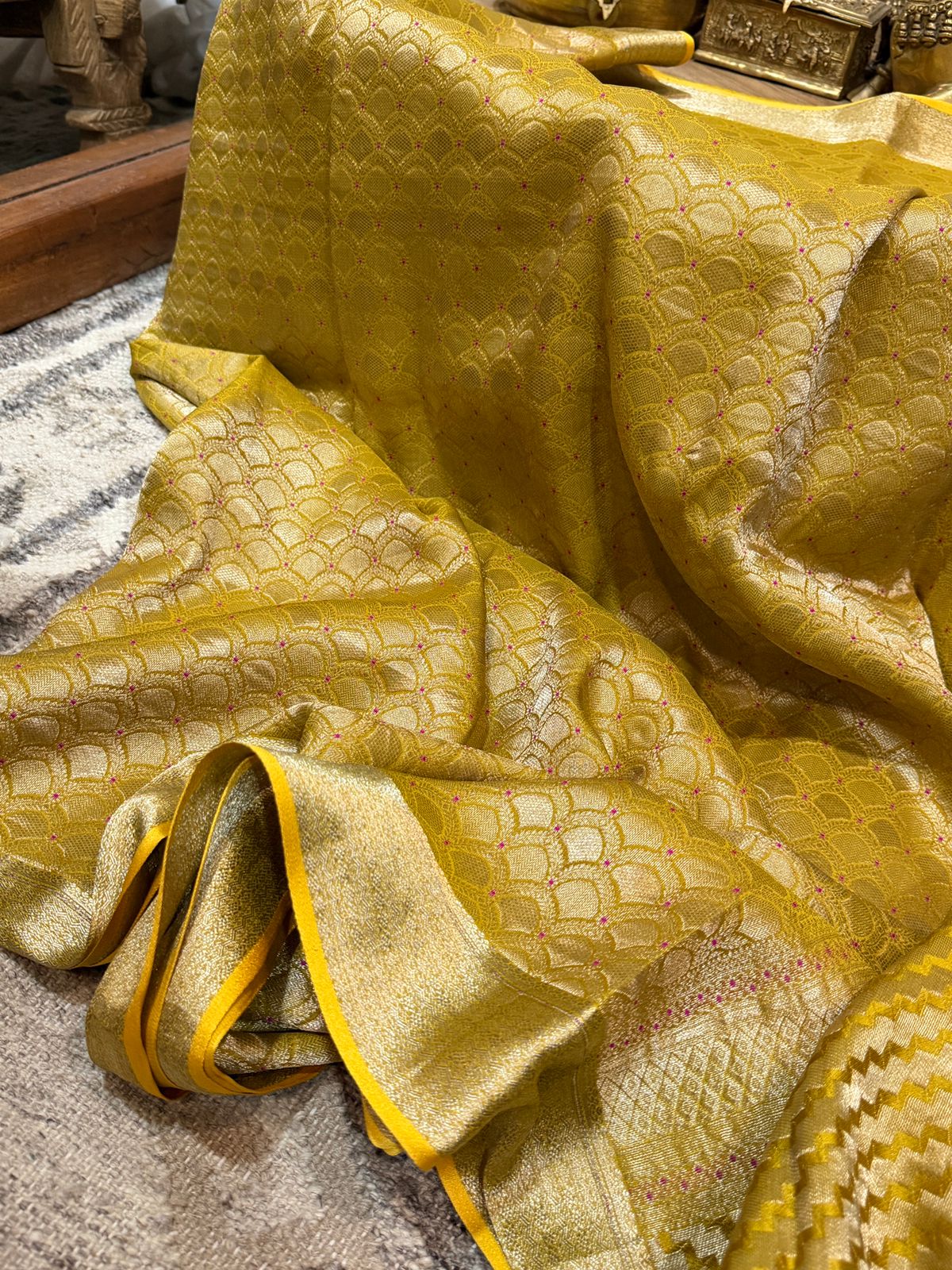 Pure Mysore Brocade Crepe Silk Saree With Meenakari Weave