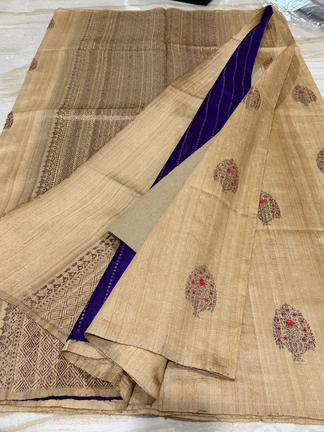 Pure Handloom Tussar Raw Silk Banarasi Saree With Meenakari