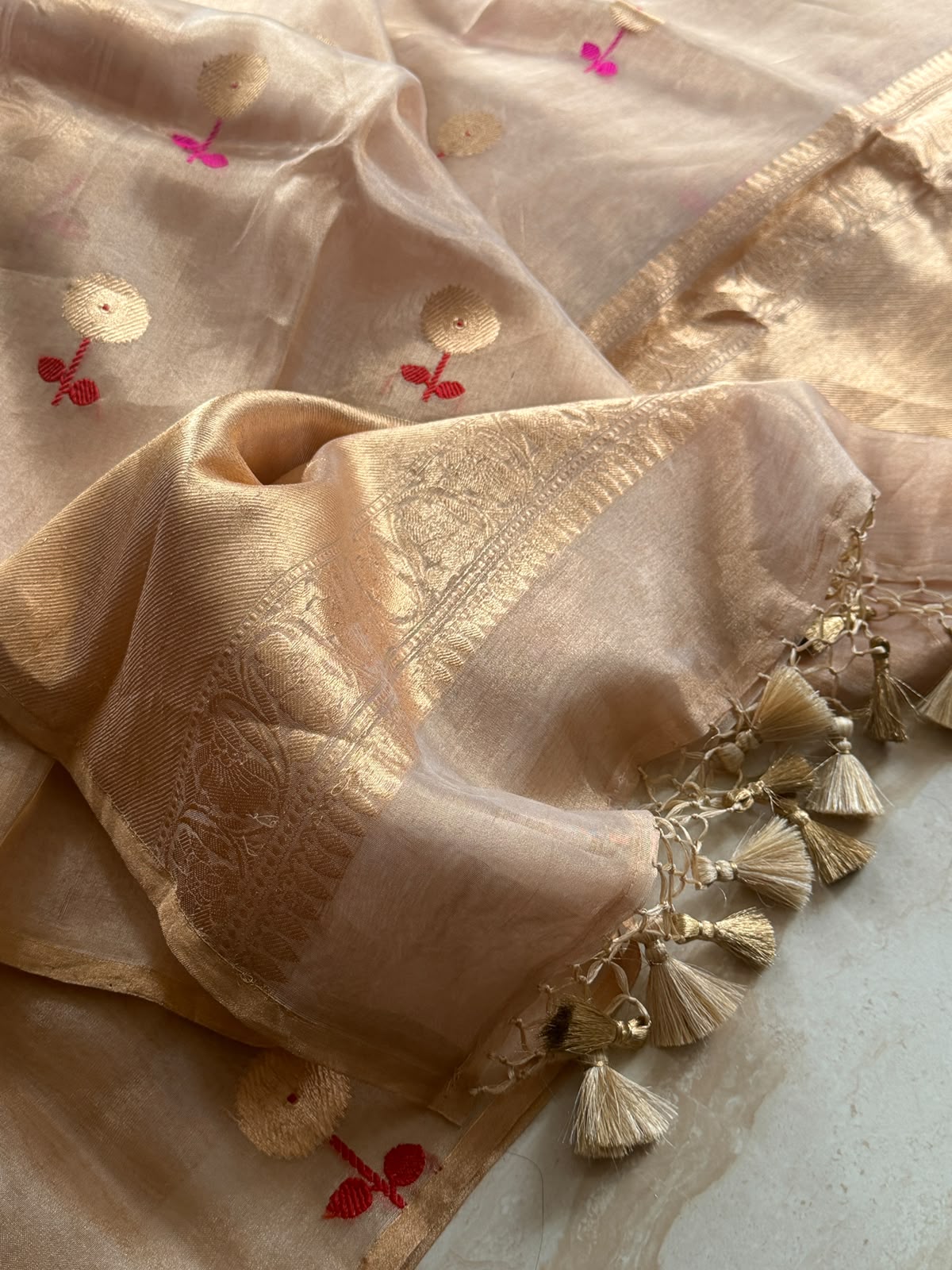 Banarasi Soft Tissue Silk Saree With Meenakari Butta