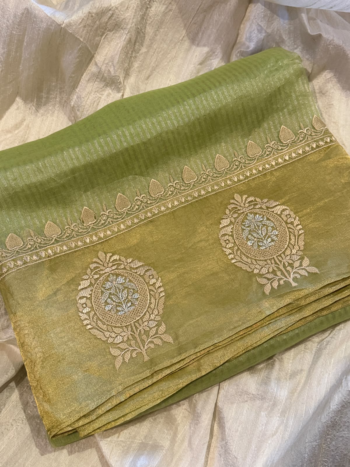 Pure Banarasi Soft Tissue Silk Saree With Embroidery Border Butta