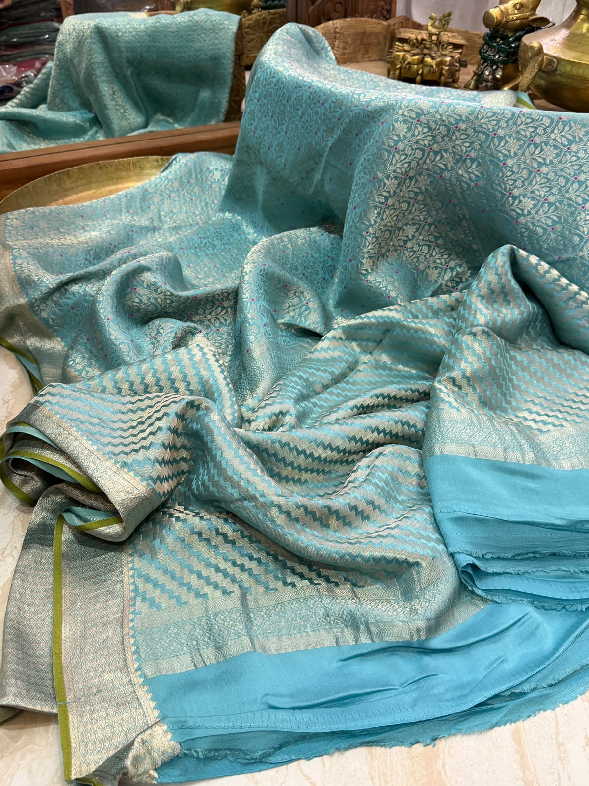 Mysore Brocade Crepe Silk Saree With Meenakari Weave