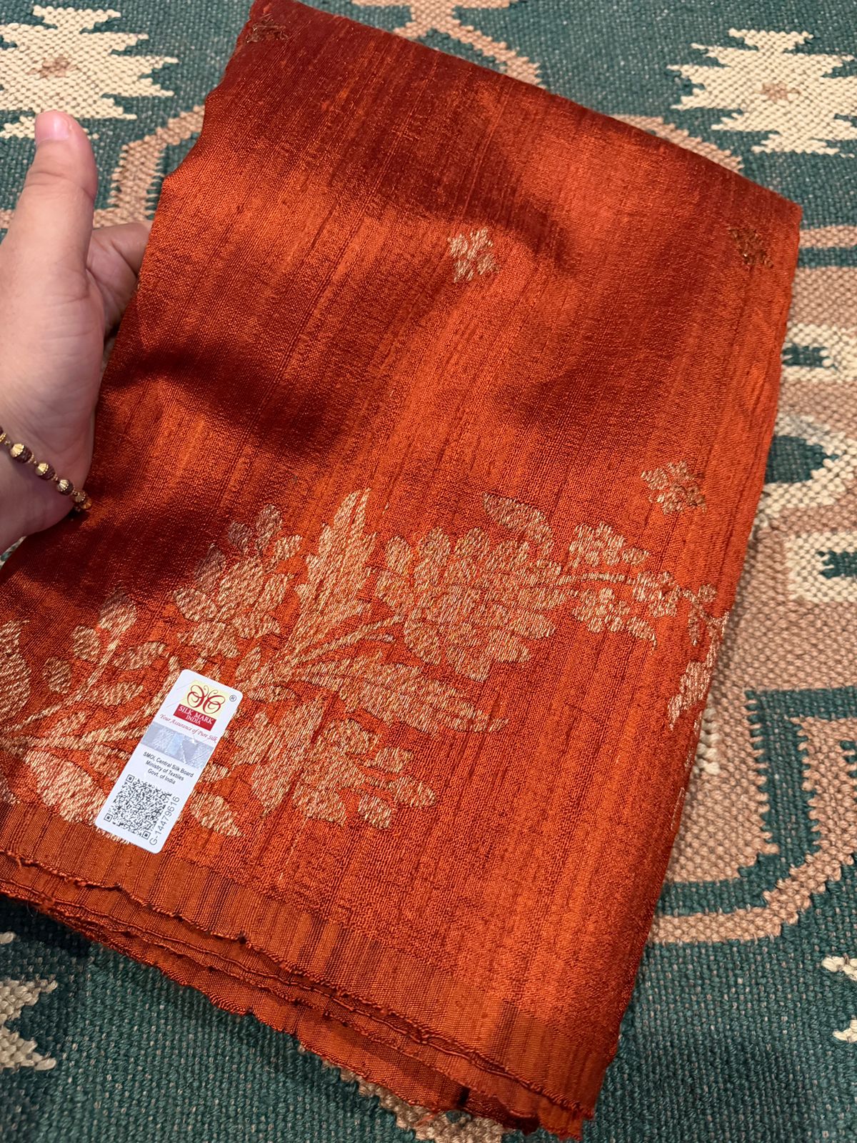 Pure Handloom Border Less Tussar Raw Silk Banarasi Saree