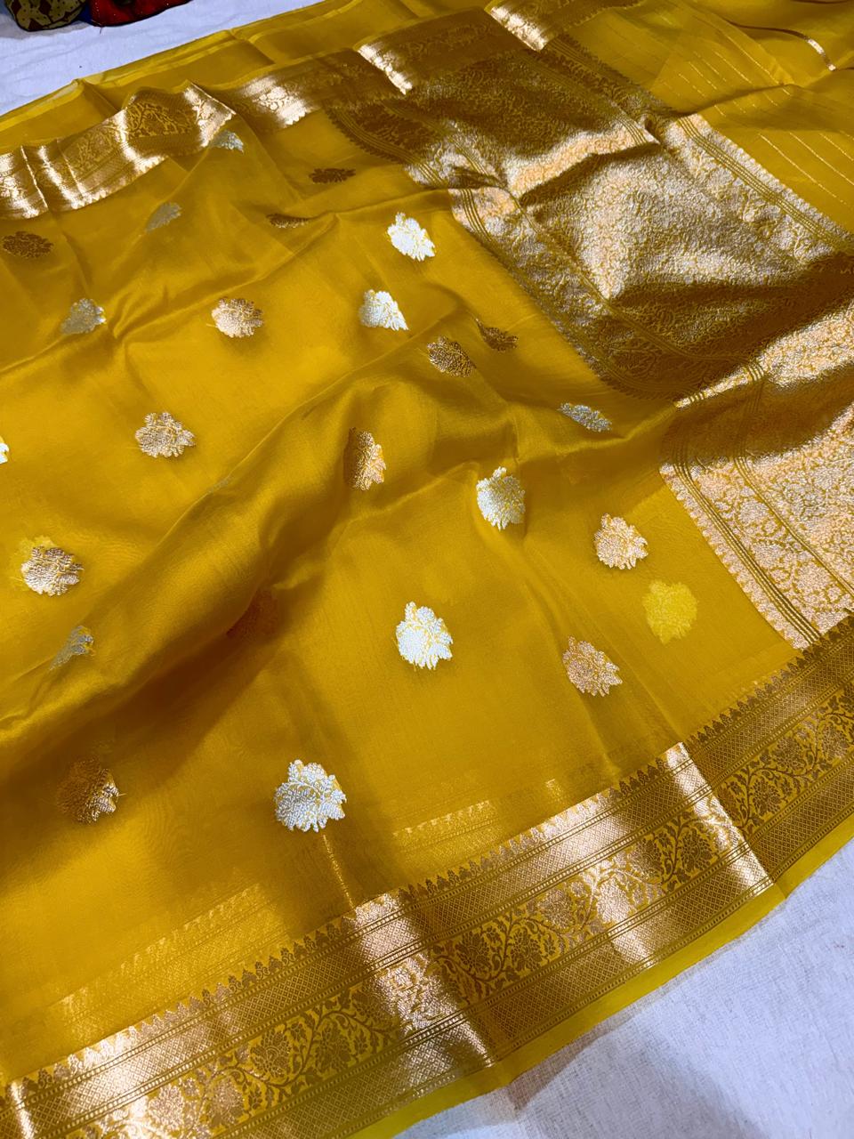 Pure Handloom Kora Banarasi Saree