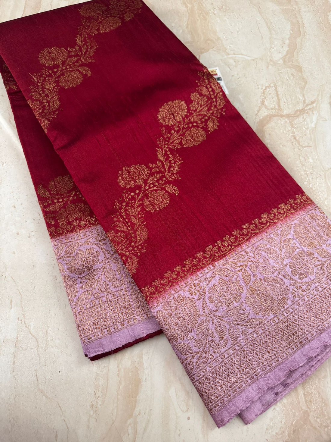 Pure Handloom Raw Silk Banarasi Saree With Leheriya Weave Zari