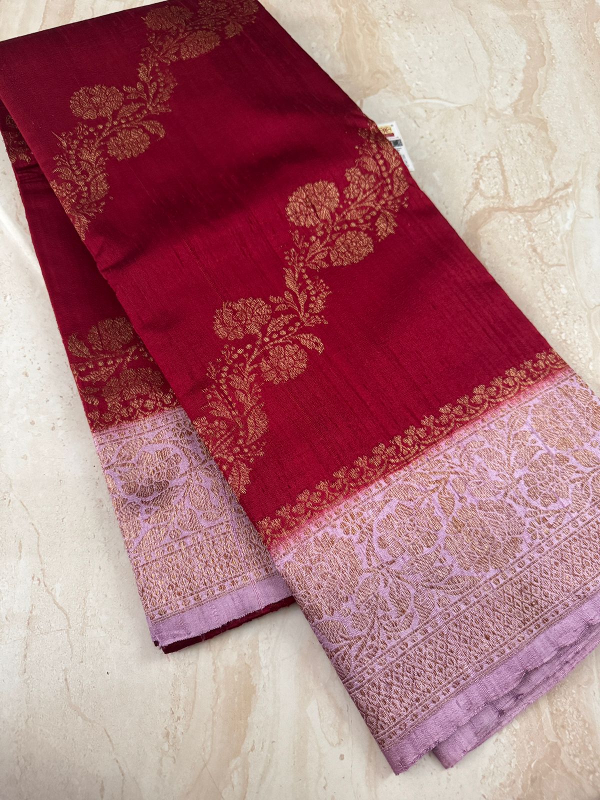 Pure Handloom Raw Silk Banarasi Saree With Leheriya Weave Zari