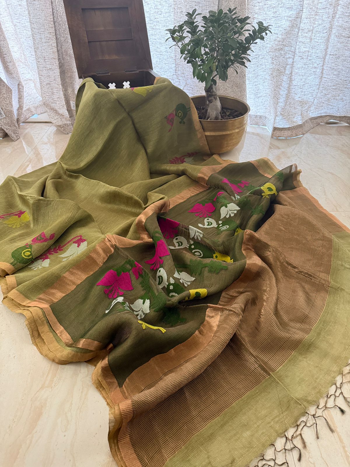 Pure Hamdloom Linen Tissue Silk Saree With Jamdani Weave