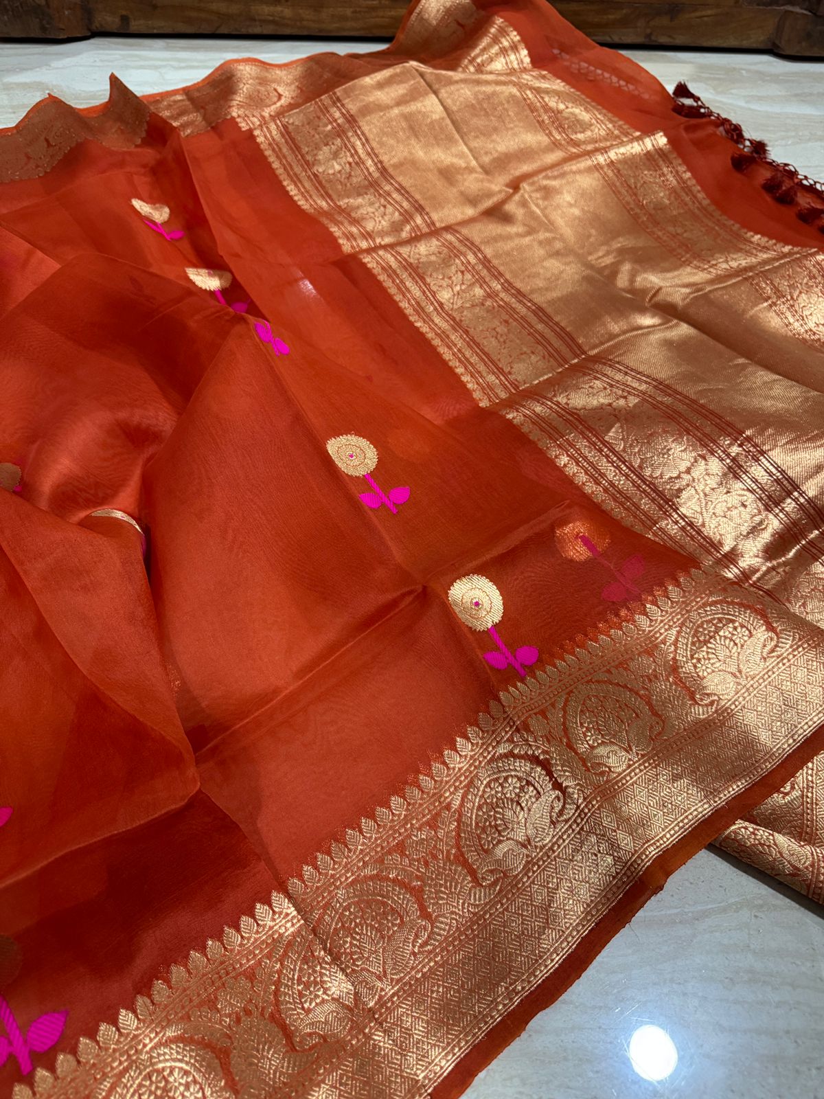 Pure Handloom Kora Banarasi Saree