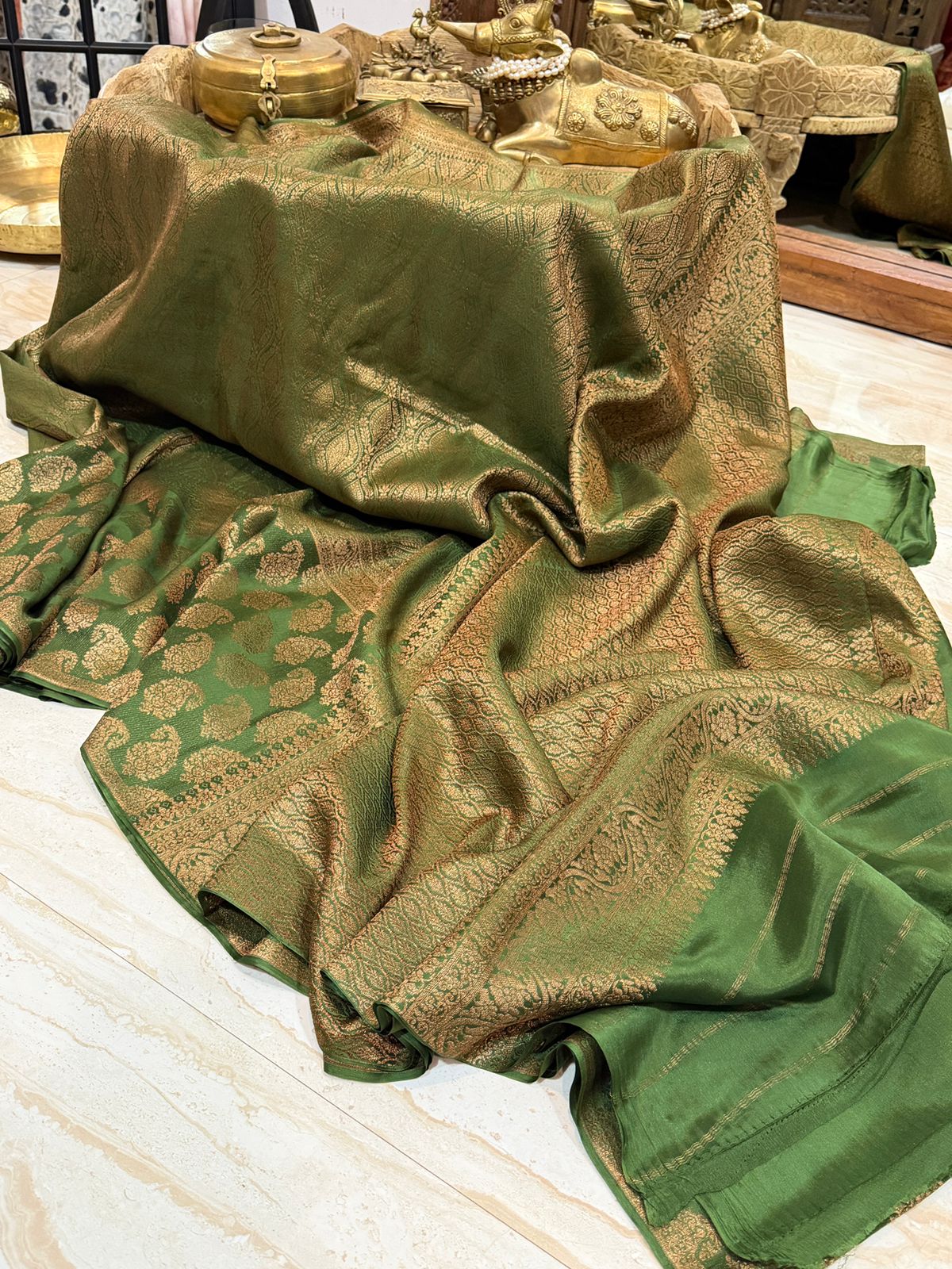 Pure Mysore Brocade Crepe Silk Saree With Antiq Zari Weave