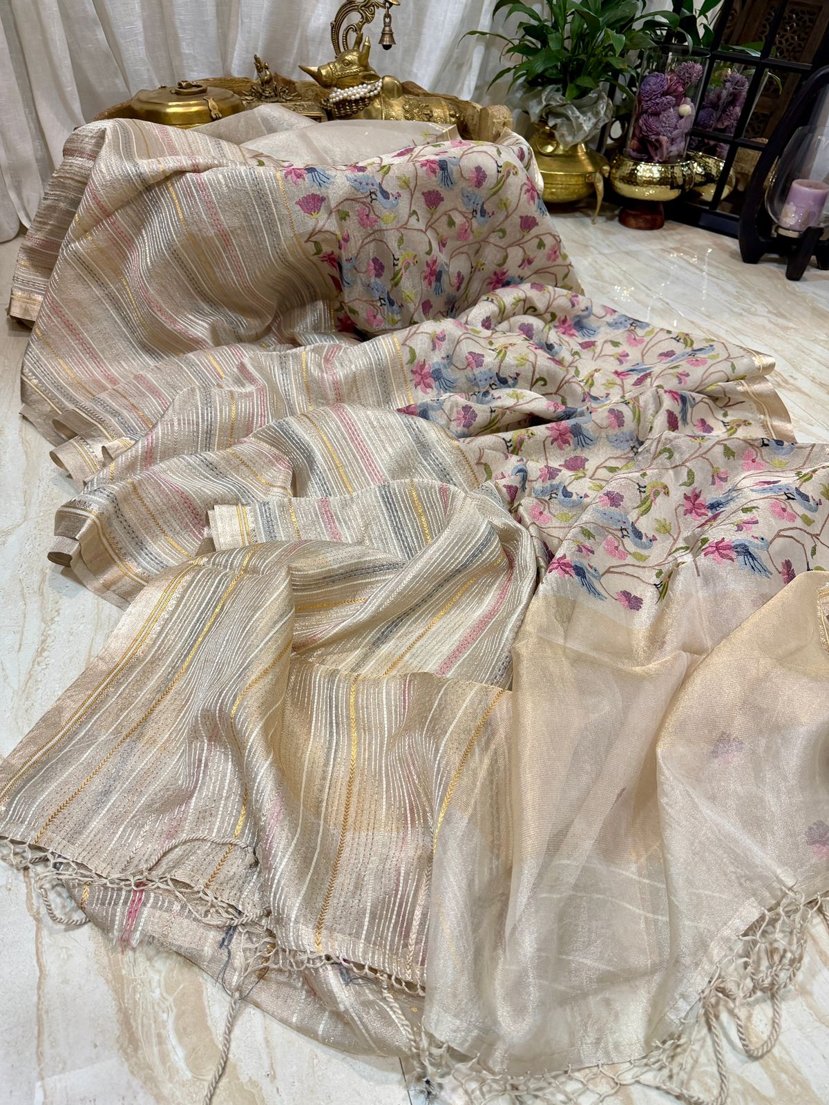 Pure Handloom Tissue Silk Banarasi Saree With Embroidery