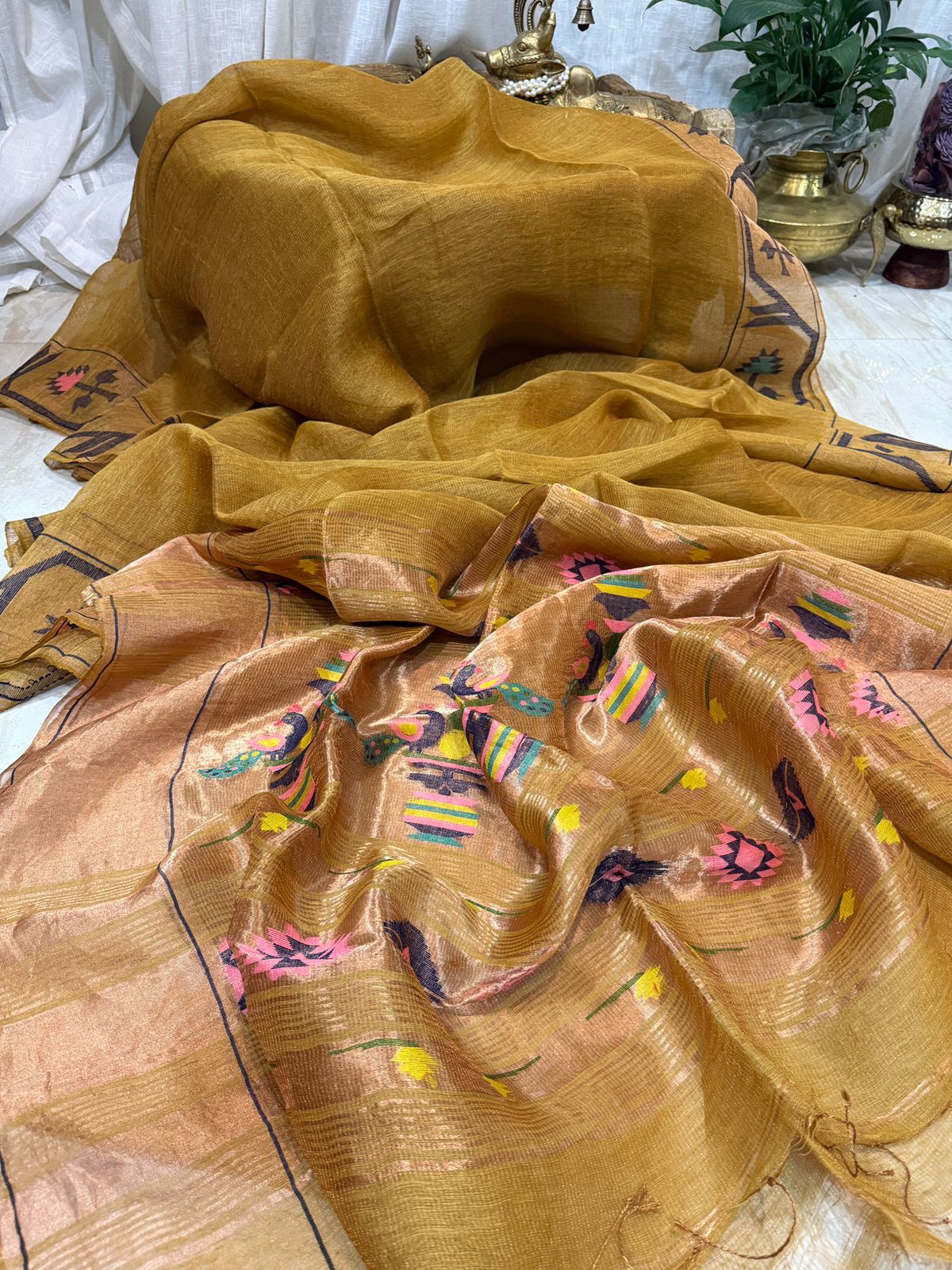 Pure Handloom Linen Silk Tissue Border and Pallu with Paithani Weave