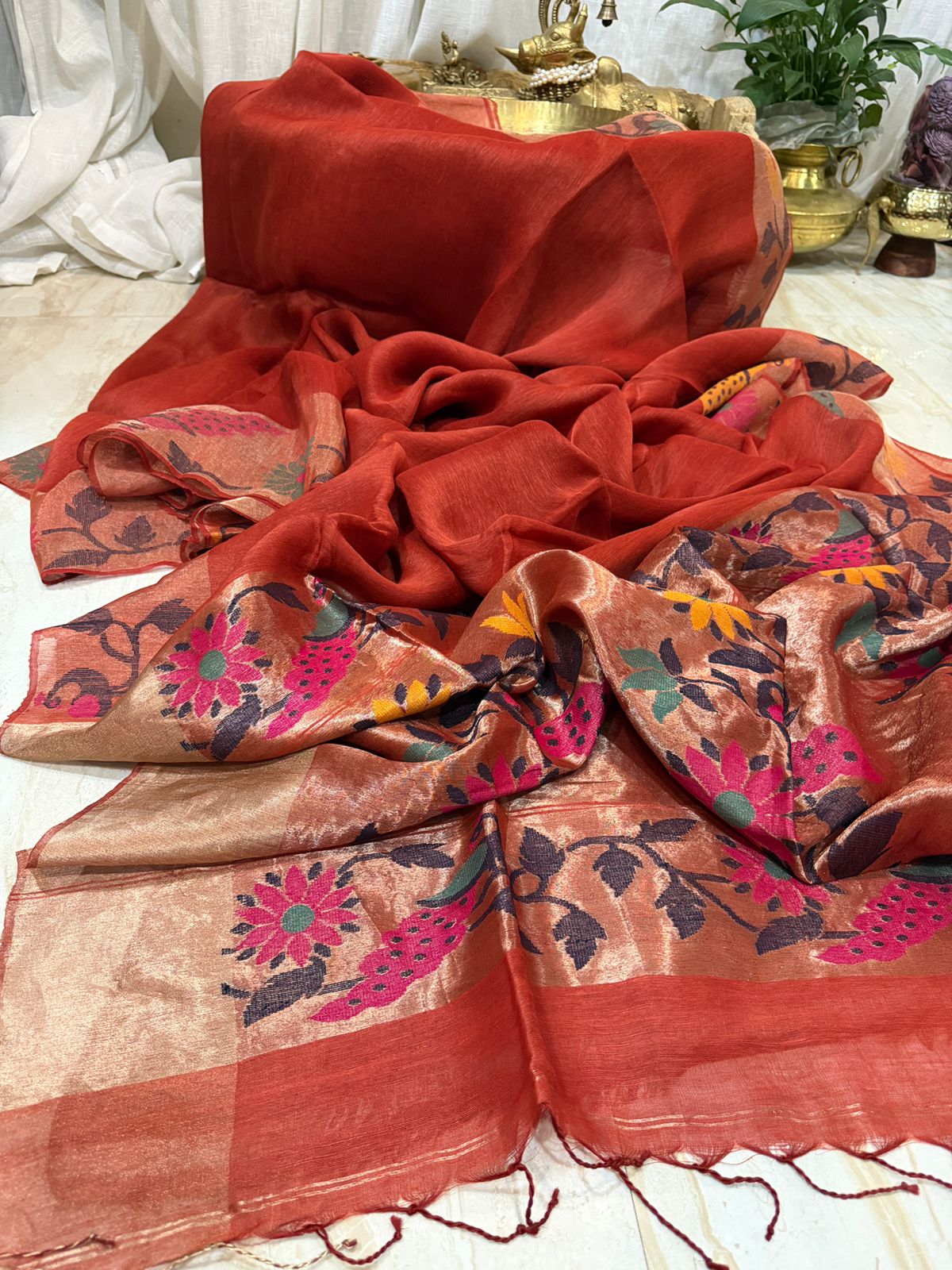 Pure Linen Silk Tissue Border and Pallu Saree With Paithani Weave