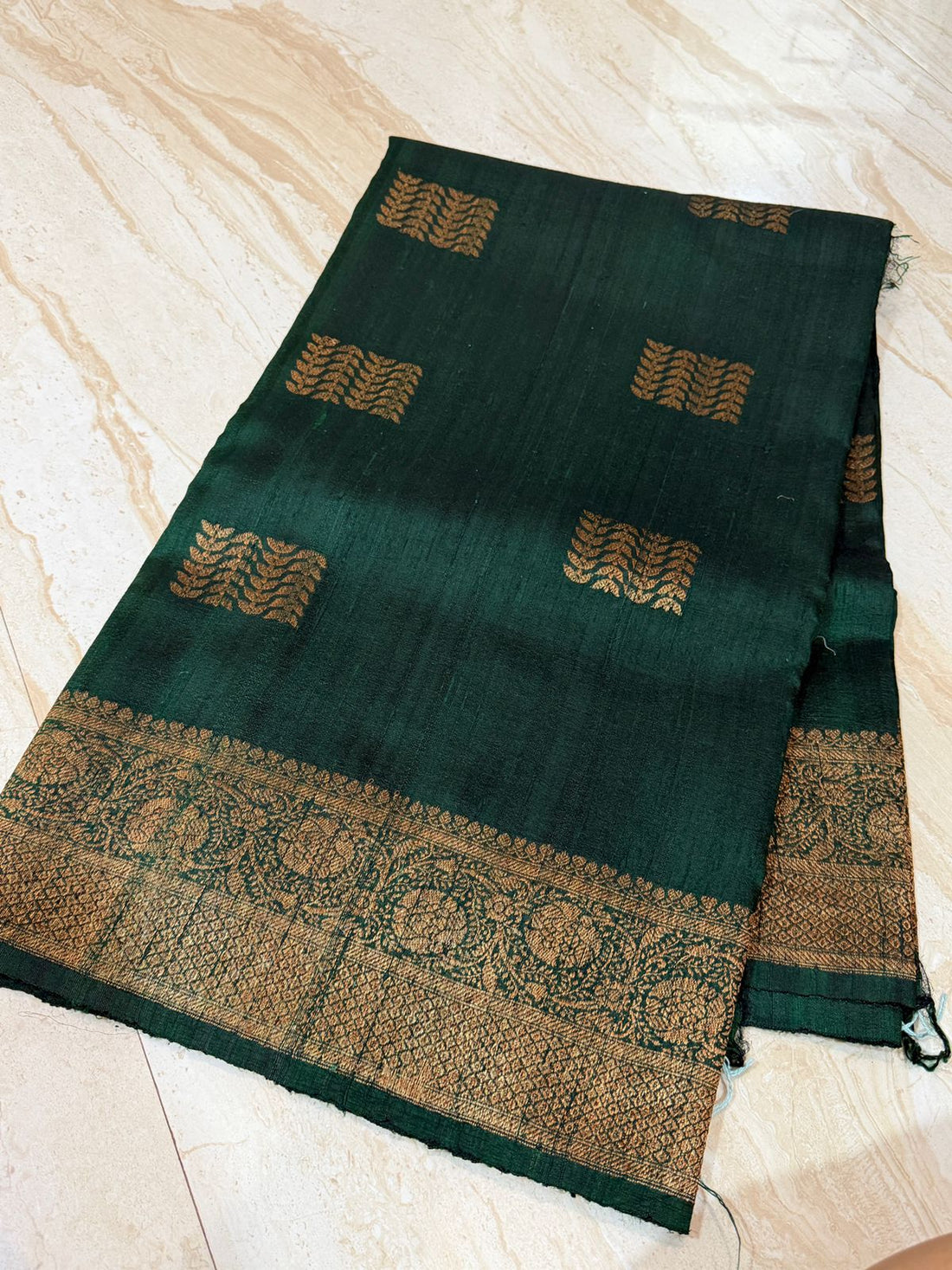 Pure Handloom Raw Silk Banarasi Kadua Weave Zari
