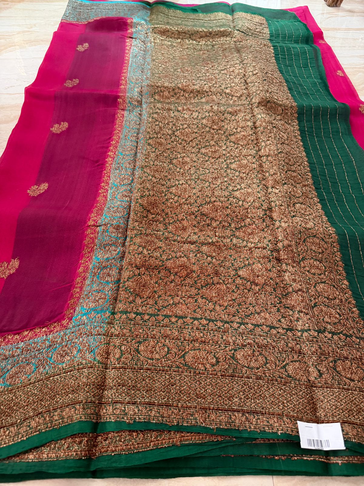 Pure Handloom Kora Banarasi Saree With Antiq Zari Weave