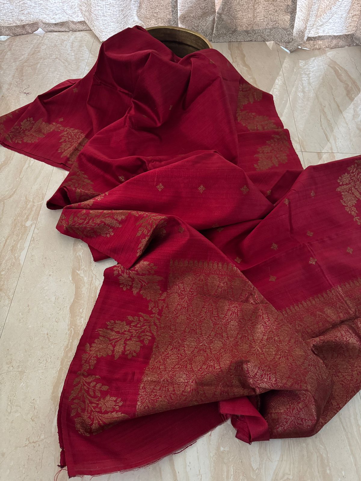Pure Handloom Border Less Tussar Raw Silk Banarasi Saree