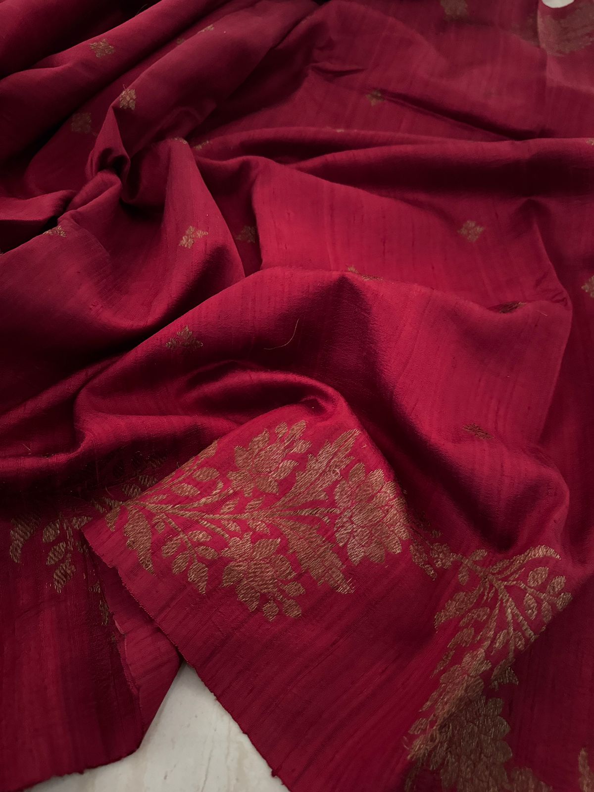 Pure Handloom Border Less Tussar Raw Silk Banarasi Saree