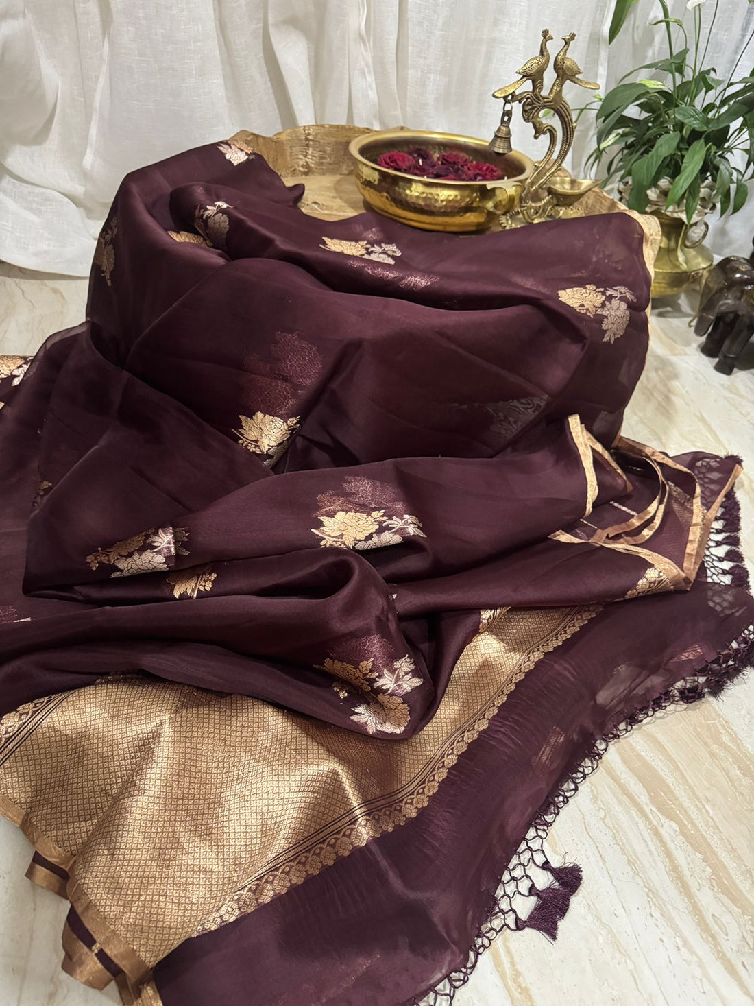 Pure Handloom Kora Banarasi Saree With Sona Rupa Zari