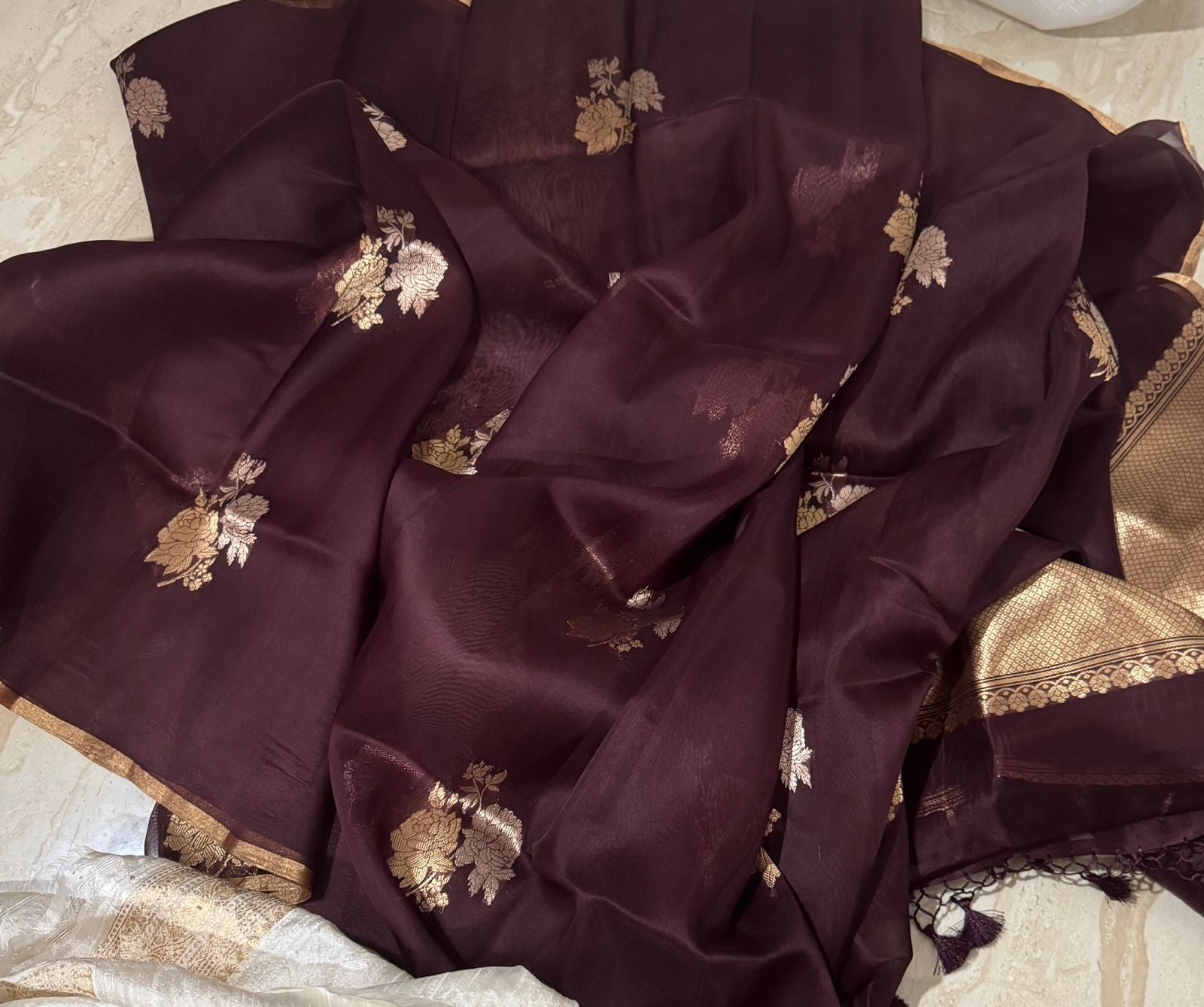 Pure Handloom Kora Banarasi Saree With Sona Rupa Zari