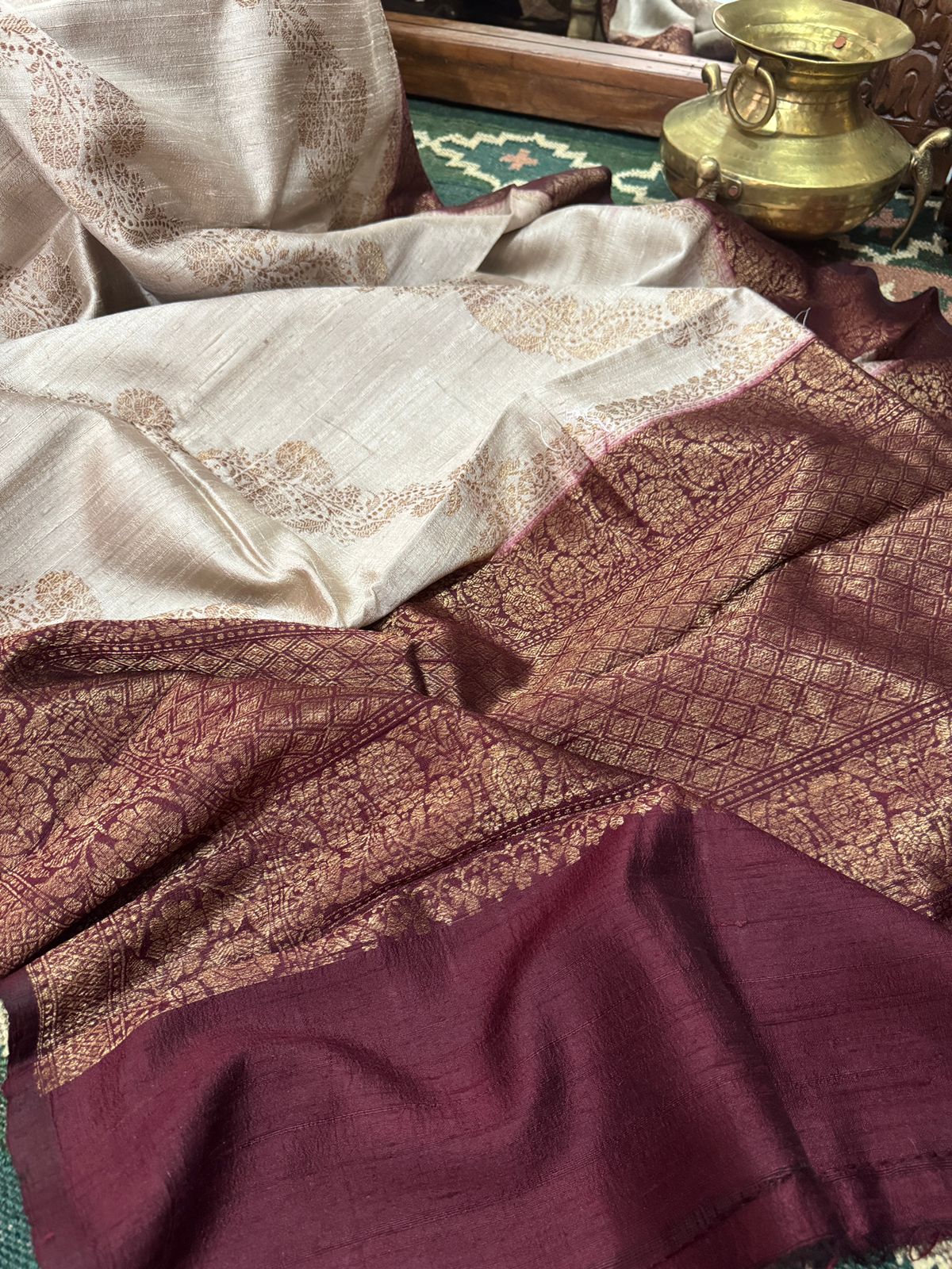 Pure Handloom Raw Silk Lehriya Weave Zari Saree