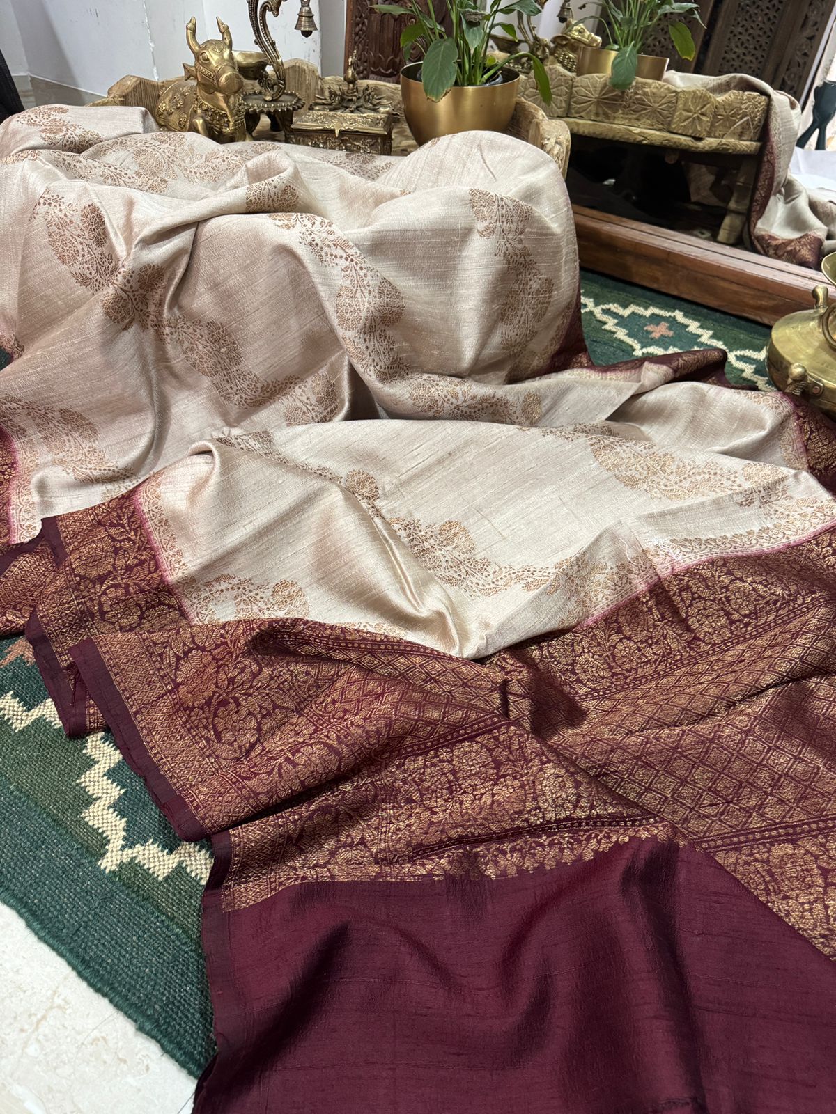 Pure Handloom Raw Silk Lehriya Weave Zari Saree