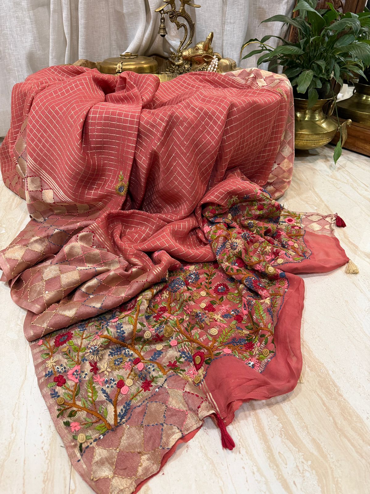 Mysore Georgette Zari Check Saree With French Knot Embroidery