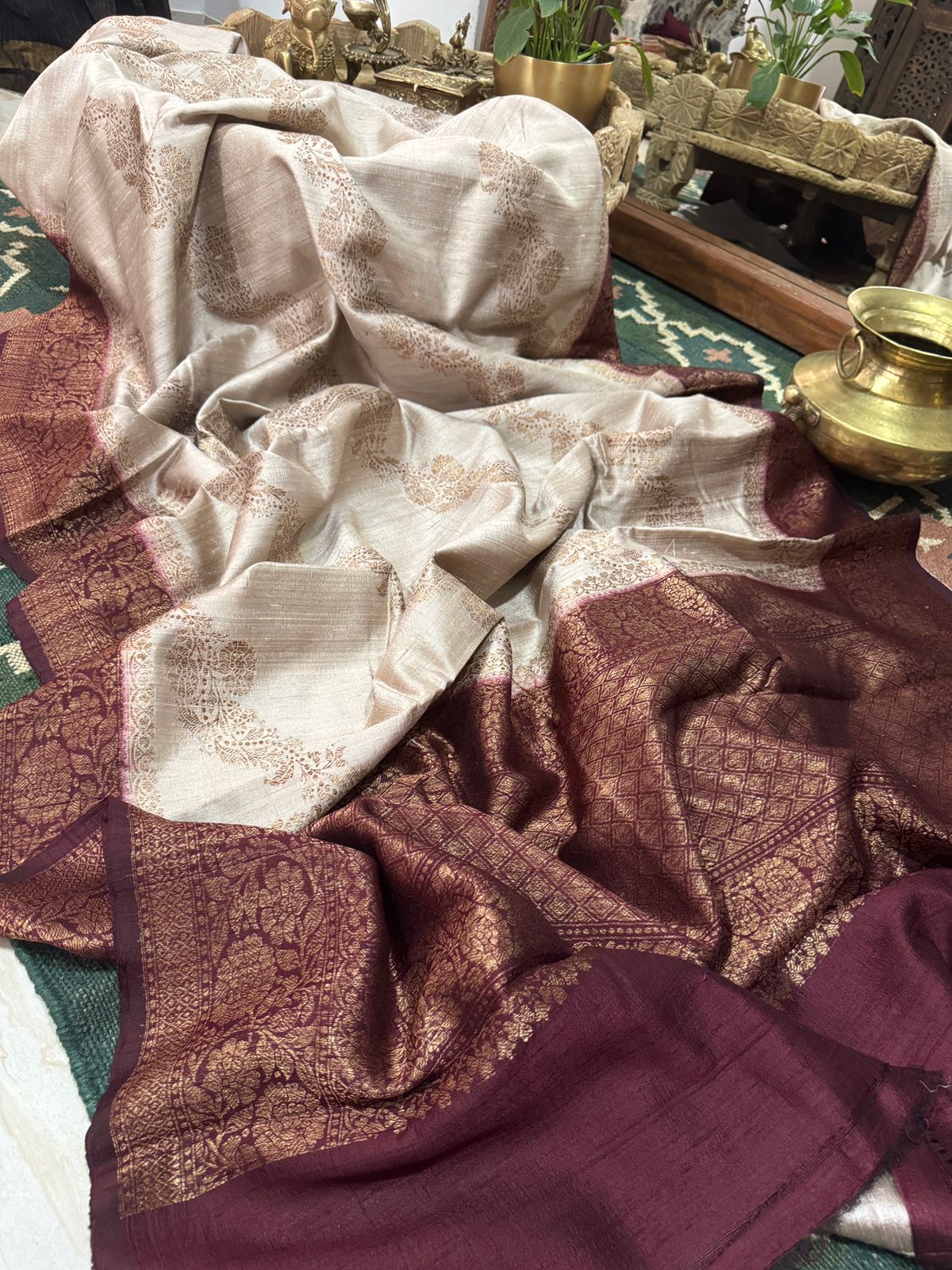 Pure Handloom Raw Silk Lehriya Weave Zari Saree