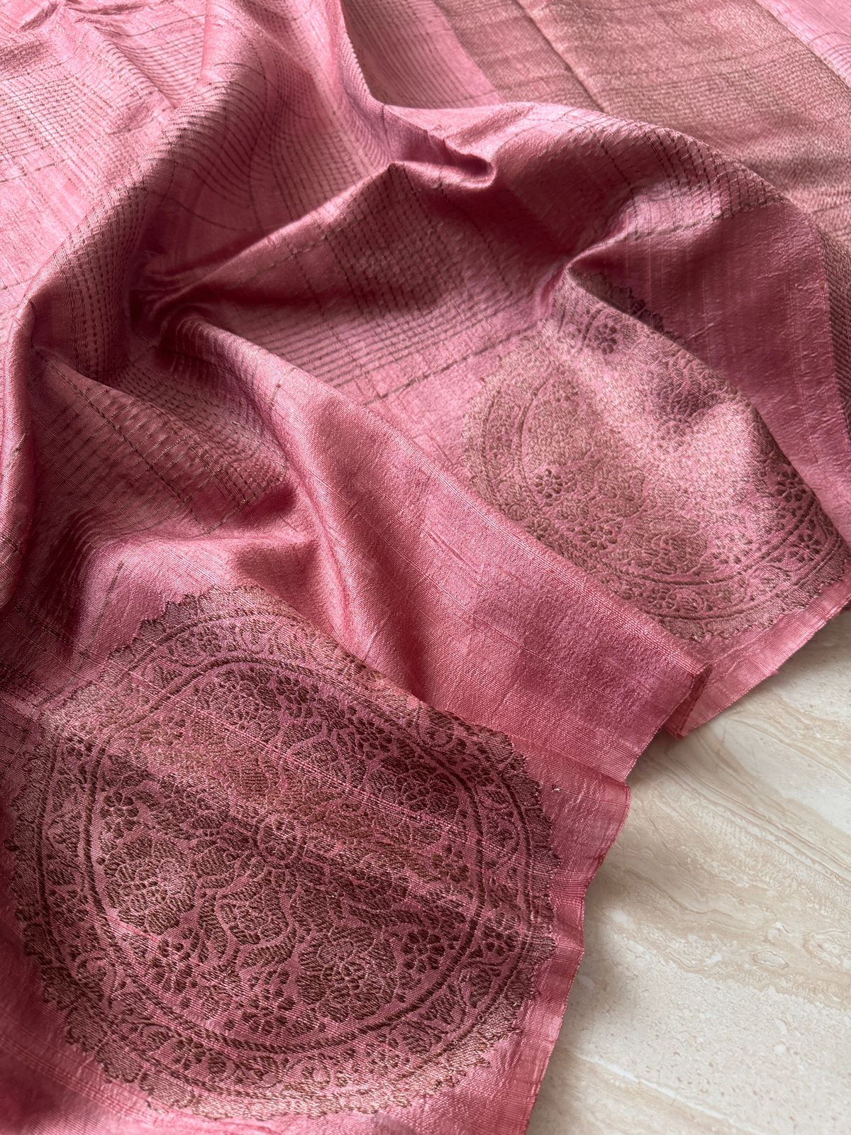 Pure Handloom Borderless Raw Silk Banarasi Saree