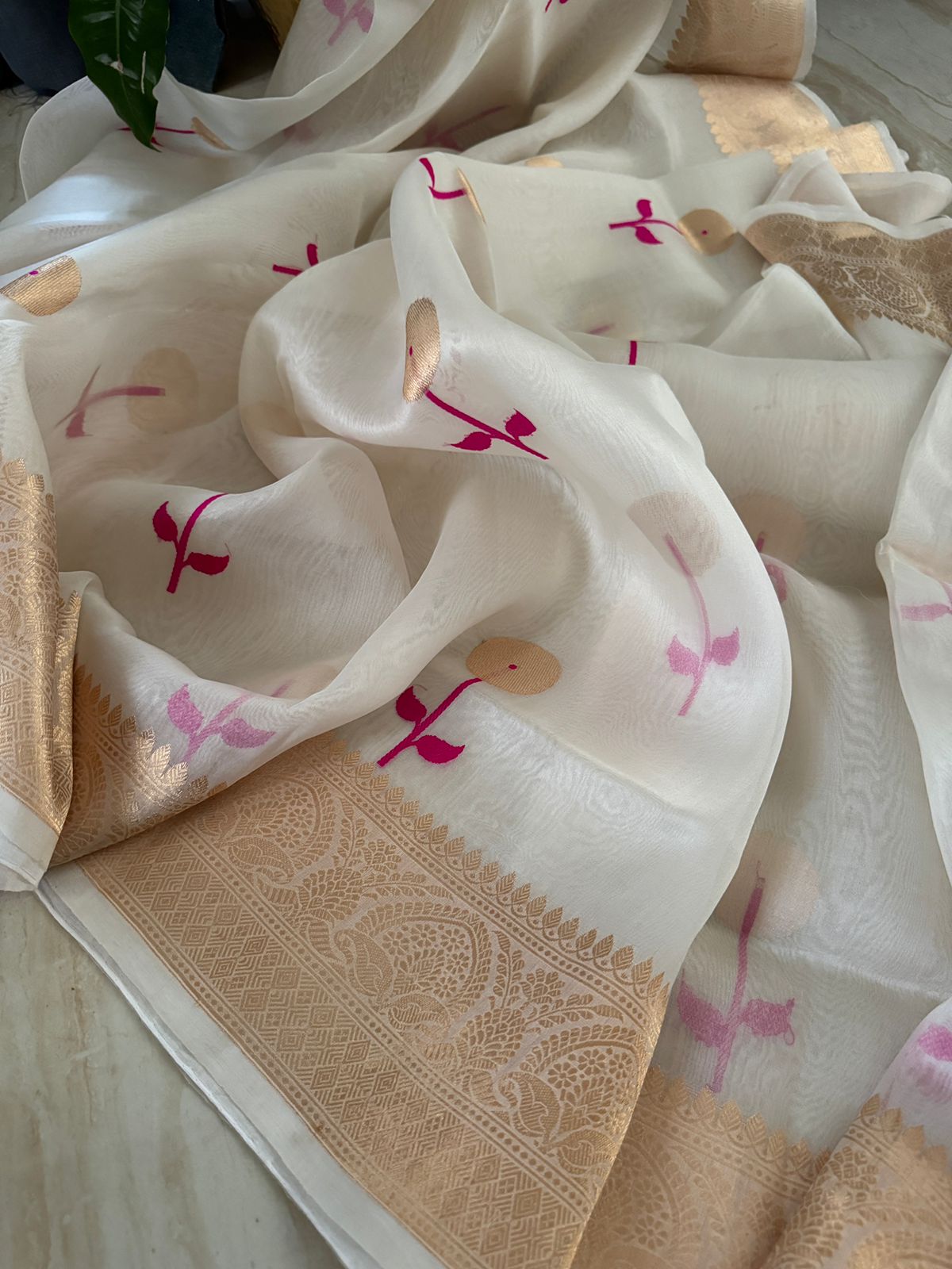 Pure Handloom Kora Banarasi Saree