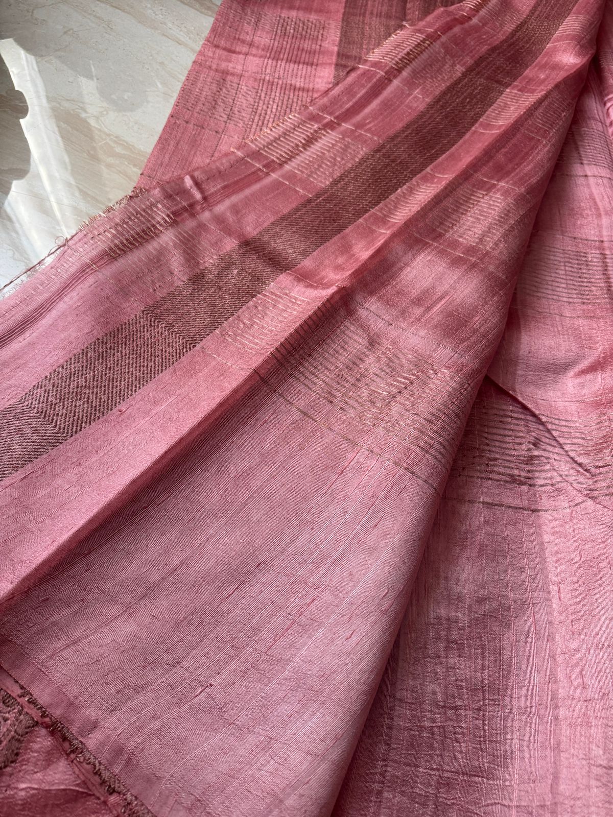 Pure Handloom Borderless Raw Silk Banarasi Saree