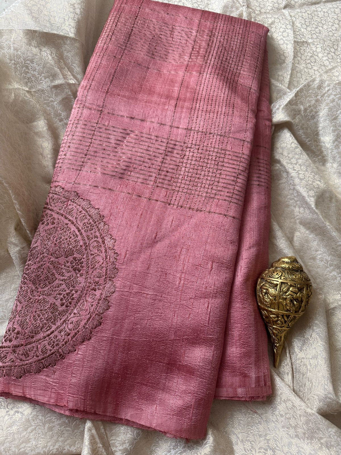 Pure Handloom Borderless Raw Silk Banarasi Saree