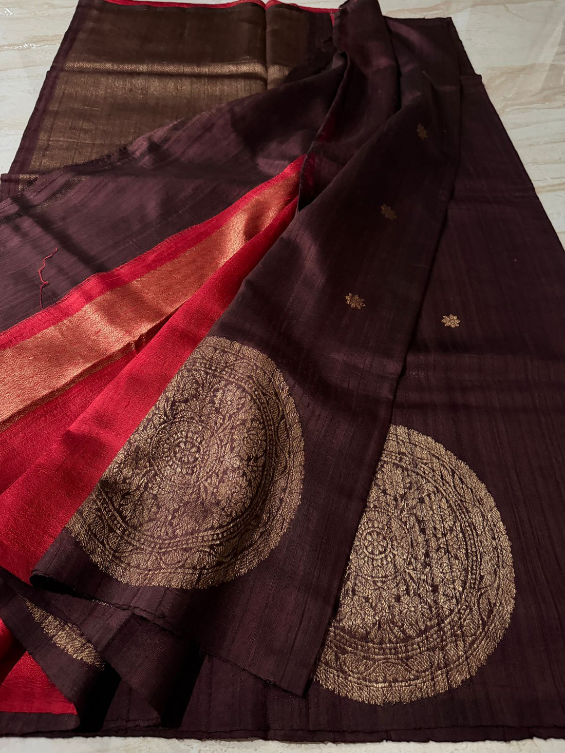 Pure Handloom Border Less Raw Silk Banarasi Saree