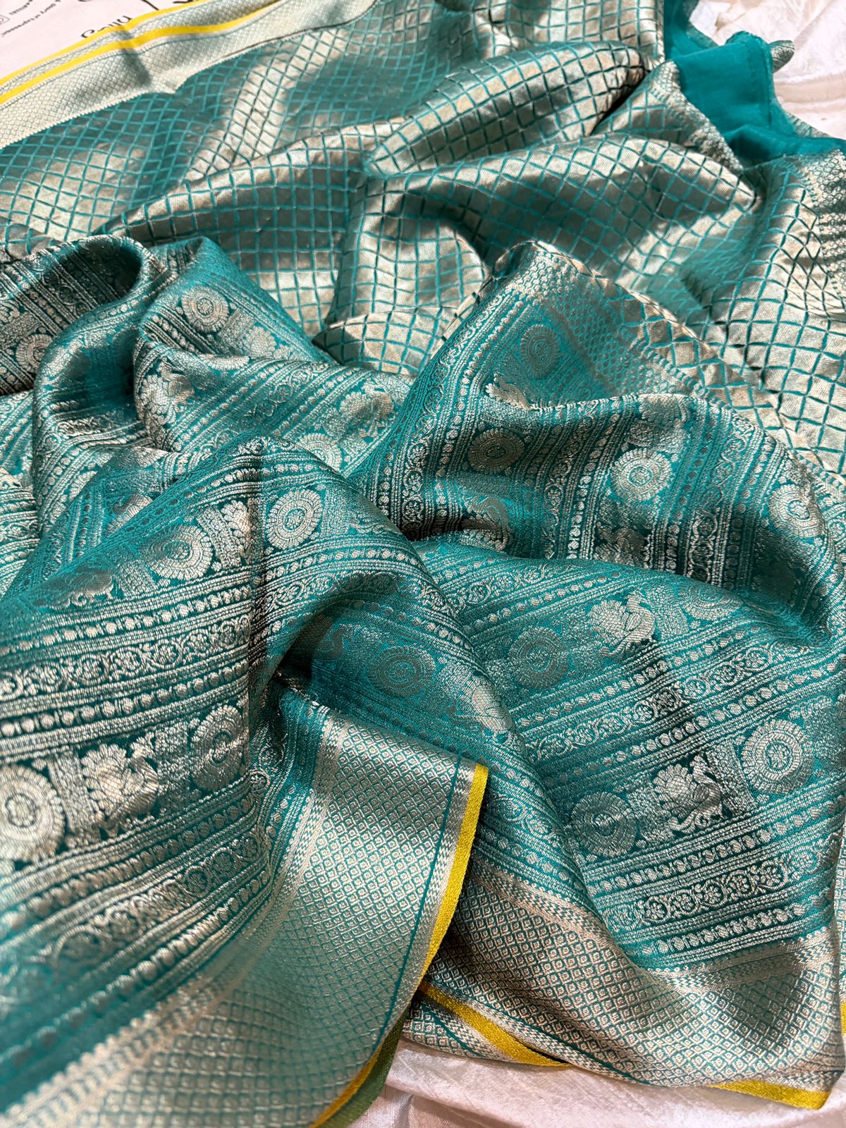 Pure Mysore Brocade Crepe Silk Saree With Platinum Zari Weave
