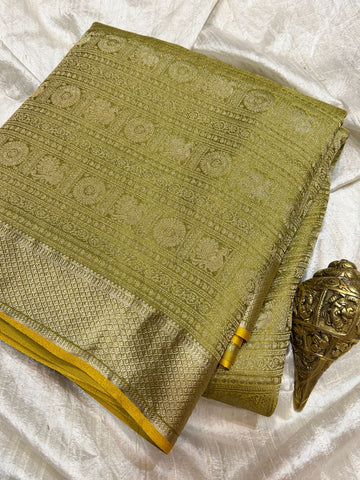 Pure Mysore Brocade Crepe Silk Saree With Platinum Zari Weave