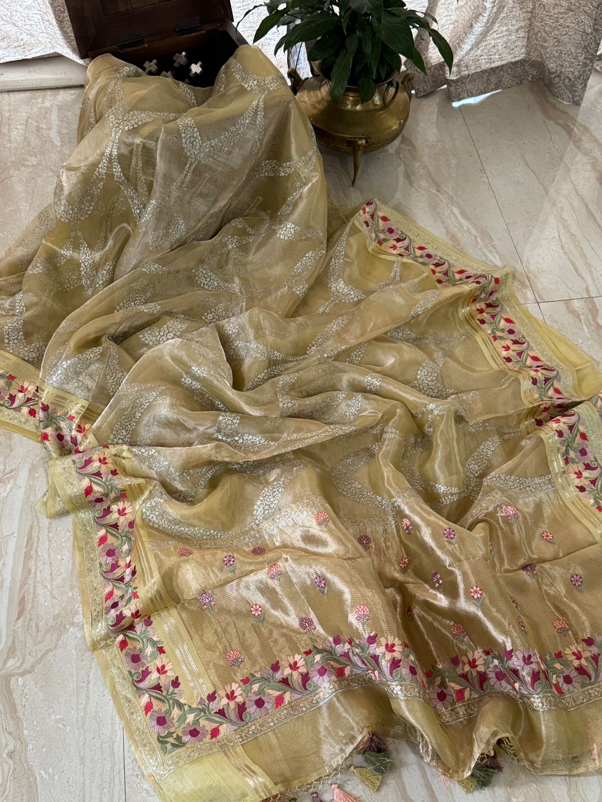 Exclusive Banarasi Soft Tissue Silk Saree