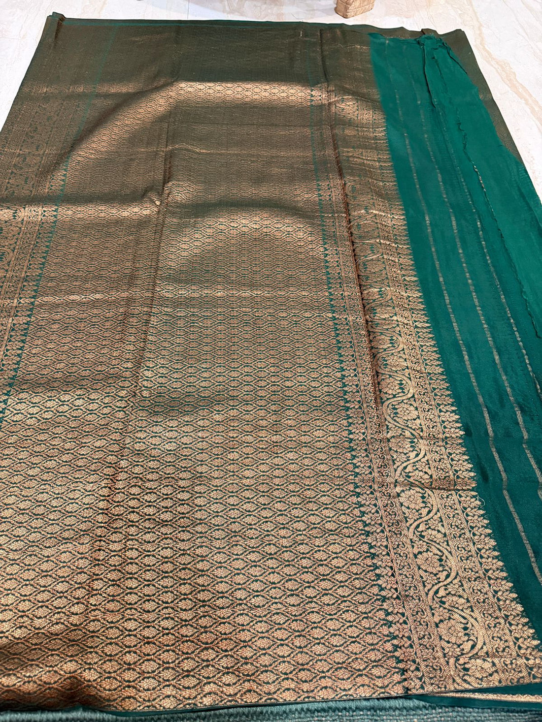 Pure Mysore Brocade Crepe Silk Saree With Antiq Zari Weave