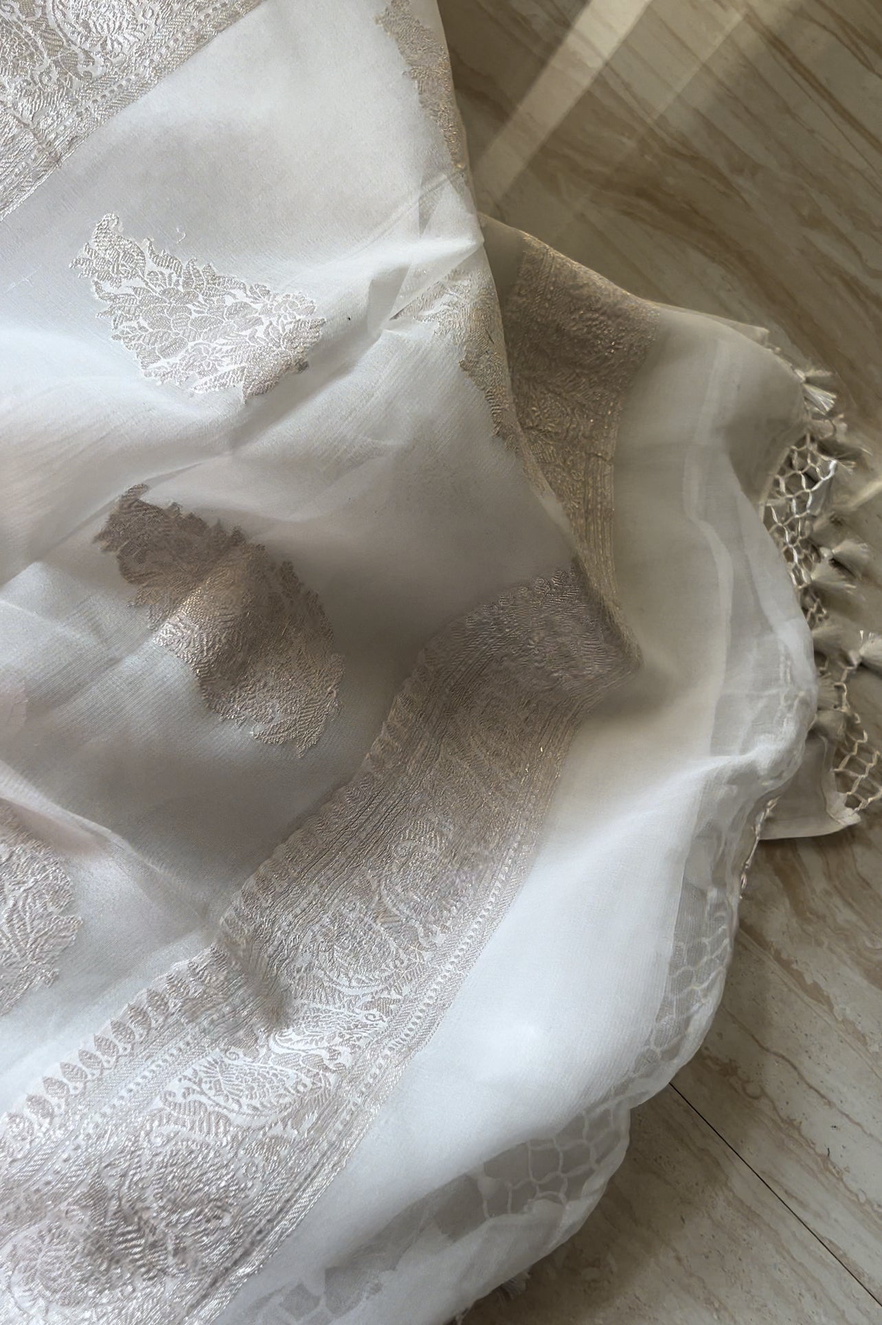 Pure Hamdloom Khaddi Chiffon Banarasi Saree With Silver Zari Woven All over