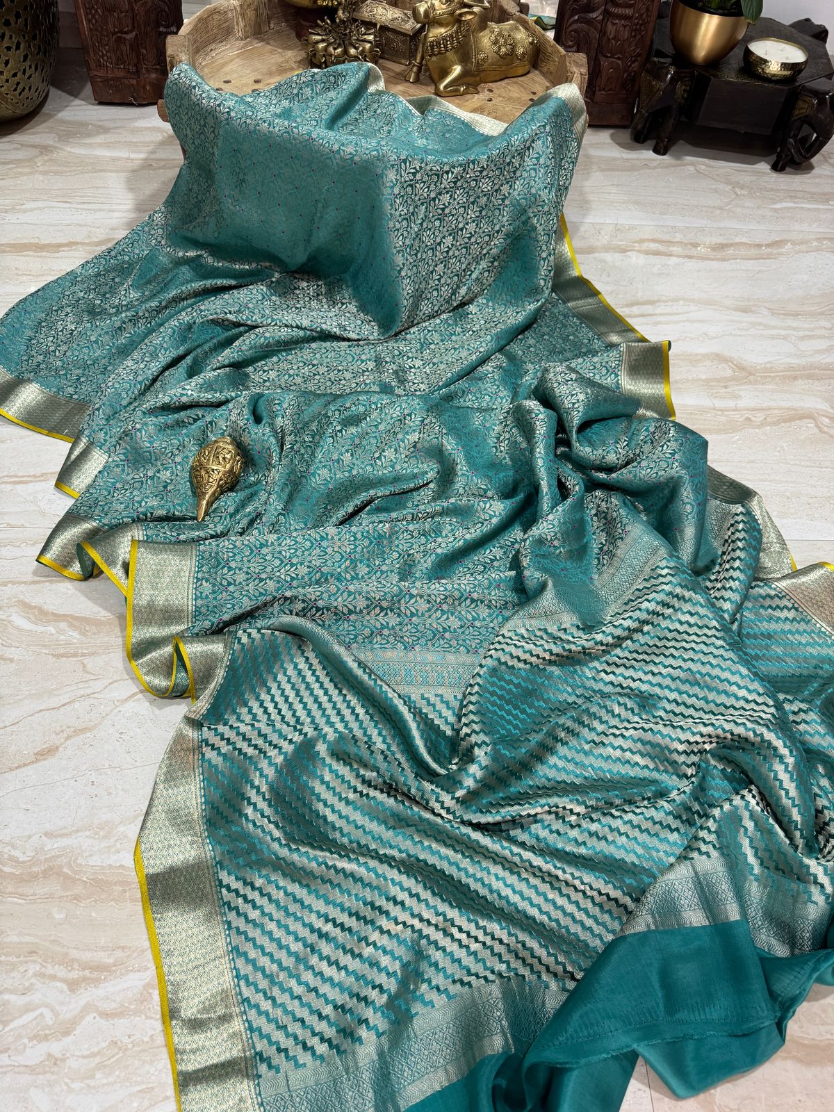 Pure Mysore Brocade Crepe Silk Saree With Meenakari Zari Weave