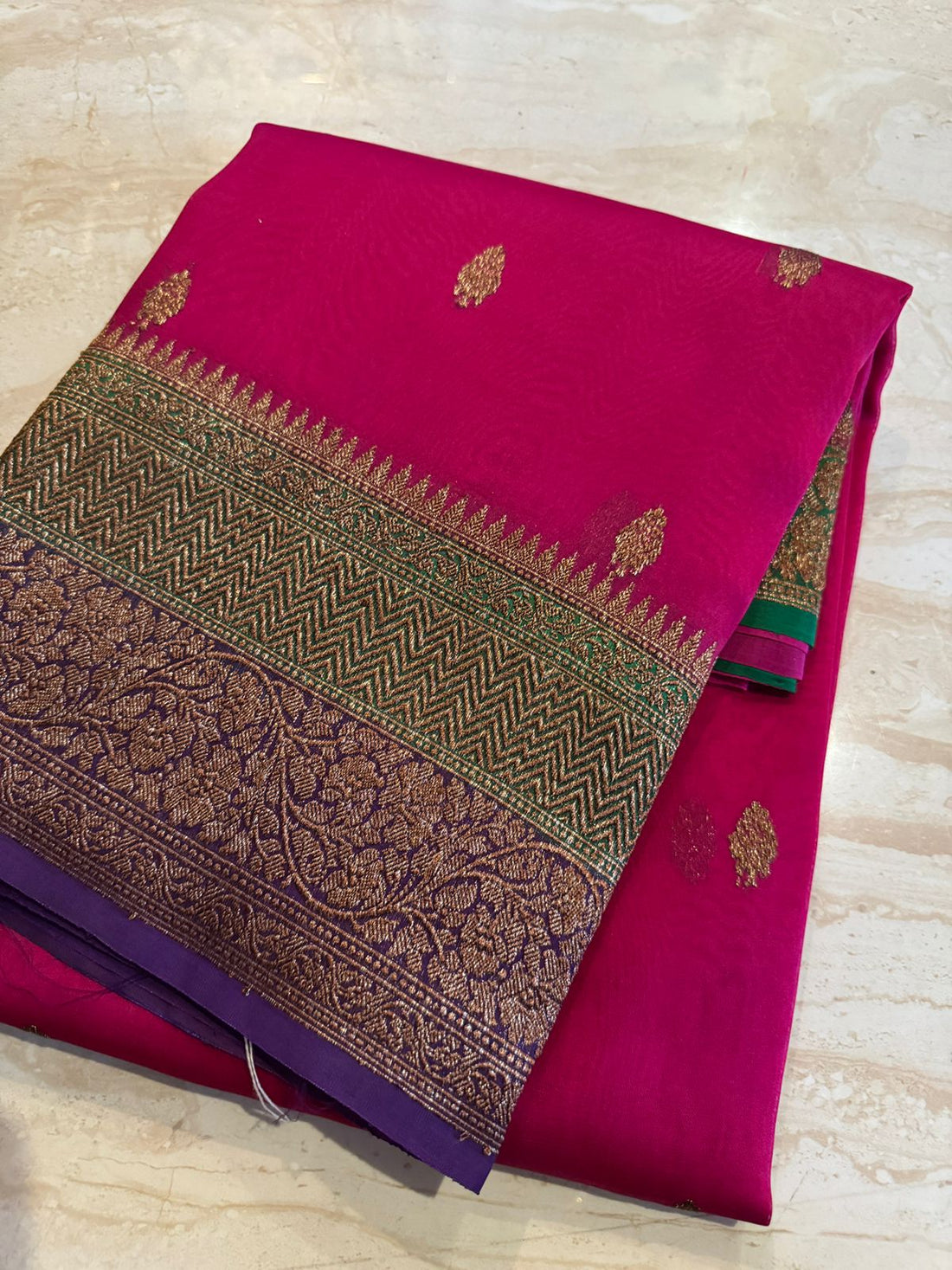 Pure Handloom Kora Banarasi Antiq Zari Weave