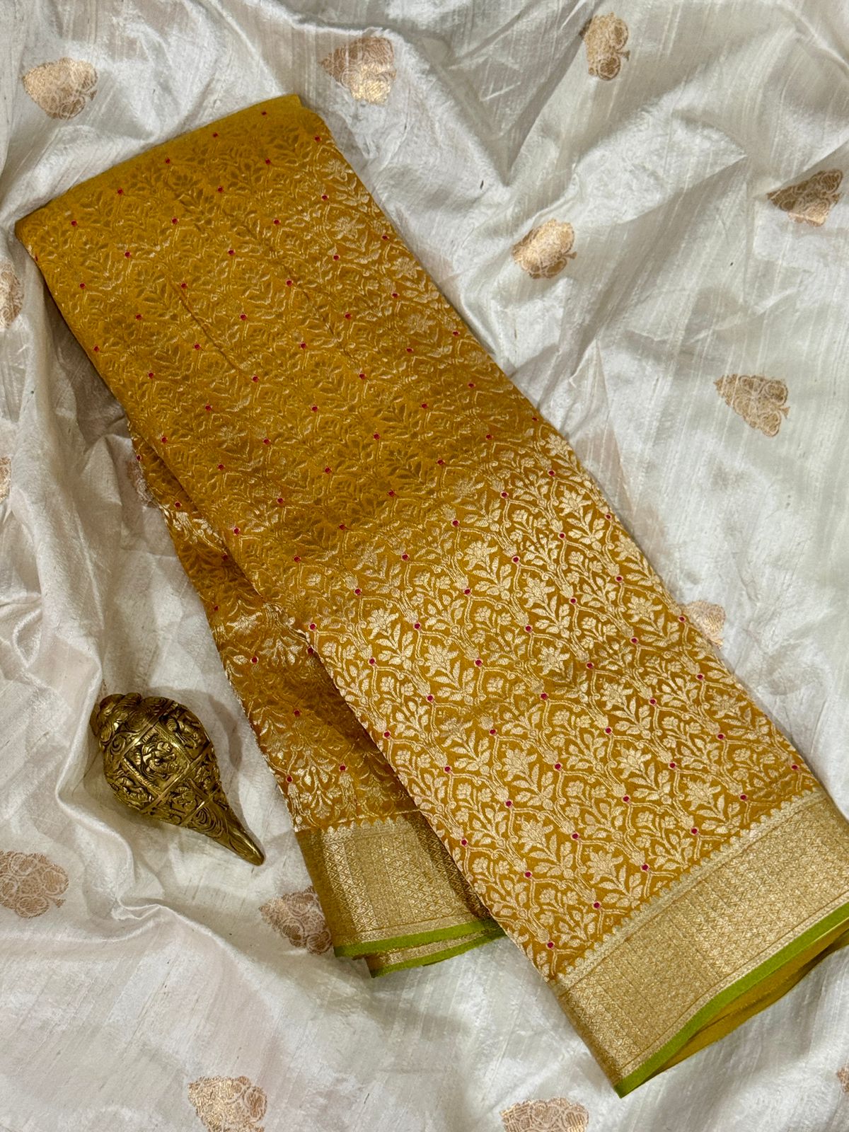 Pure Mysore Brocade Crepe Silk Saree With Meenakari Weave