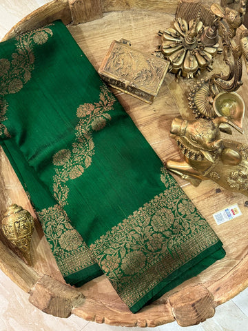 Pure Raw Silk Banarasi Saree With Lehriya Weave Zari
