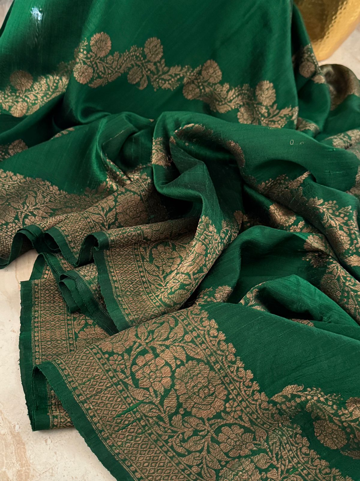 Pure Raw Silk Banarasi Saree With Lehriya Weave Zari