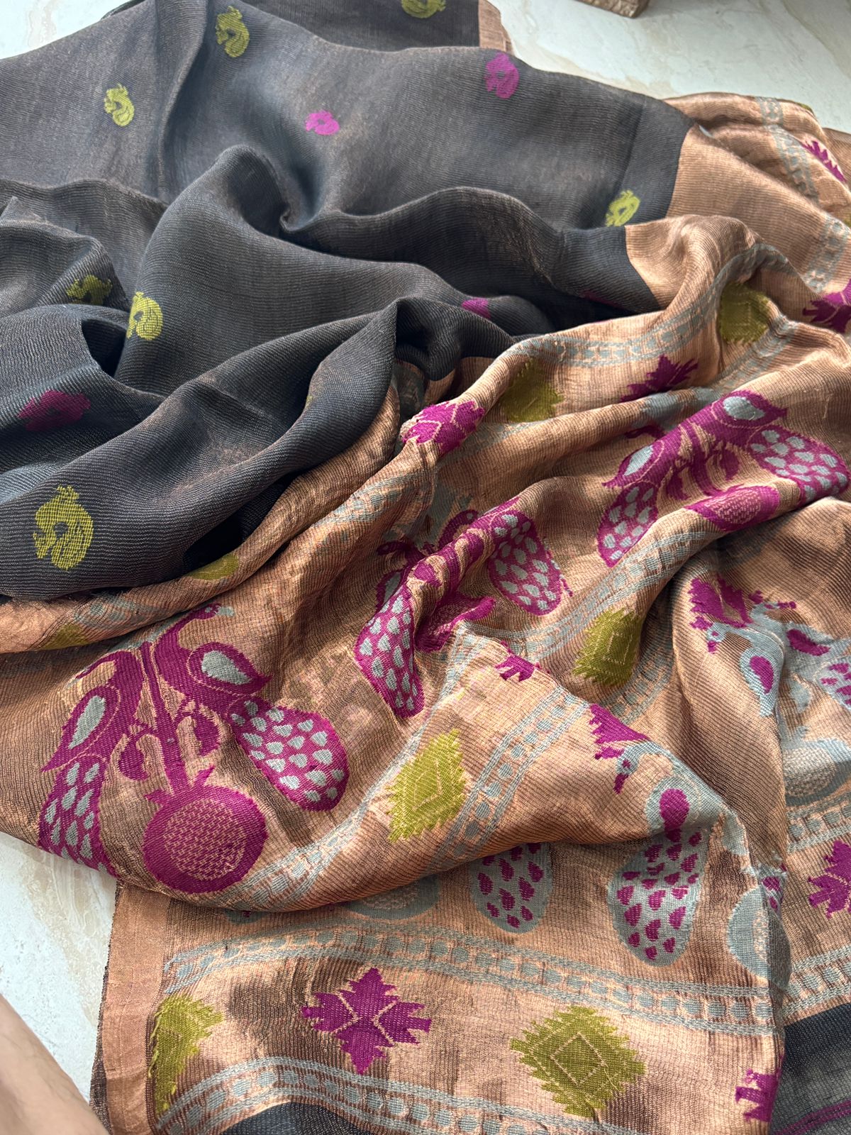 Pure Handloom Linen Tissue Silk Saree With Pathani Zari Weave Pallu