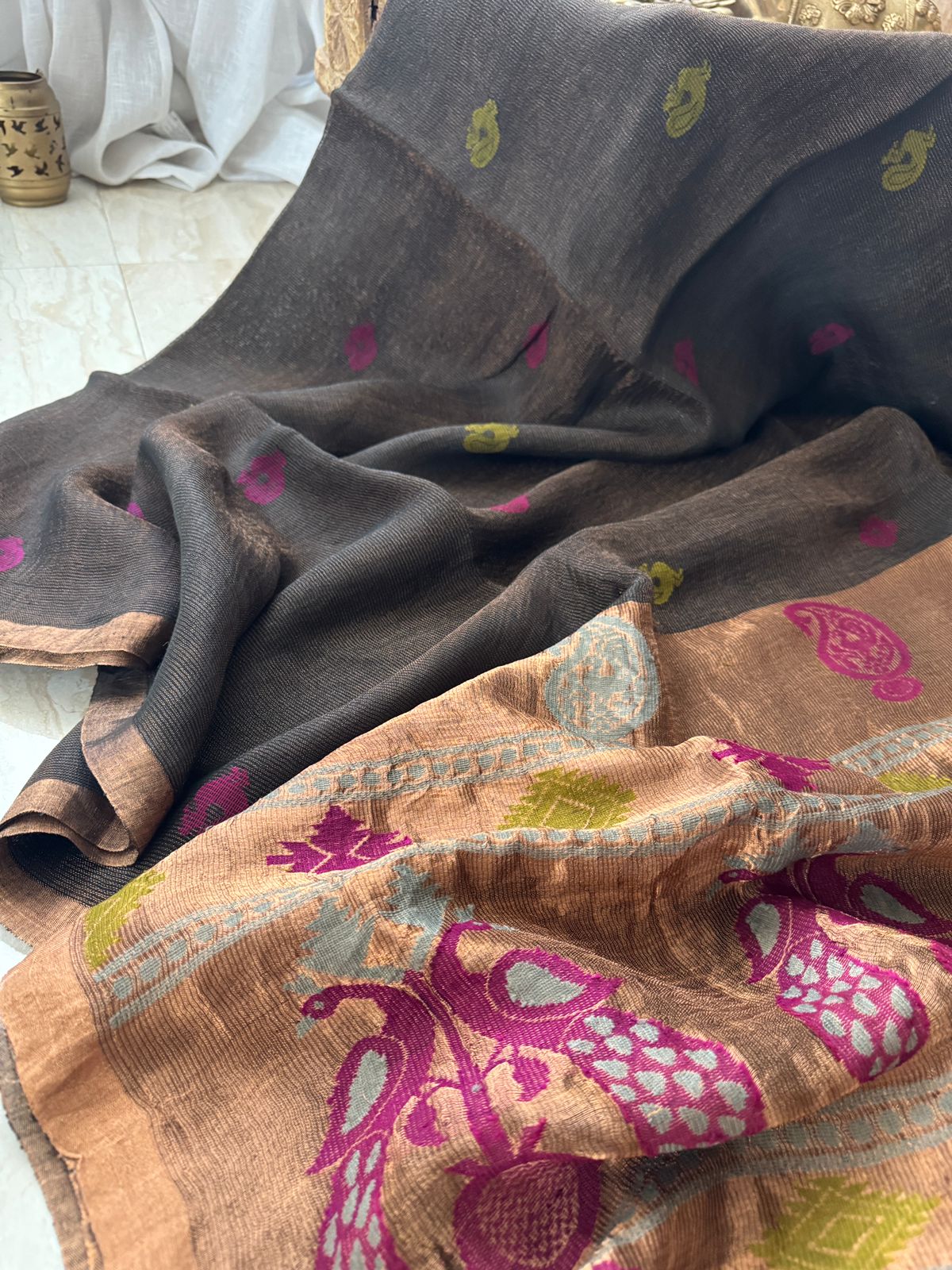 Pure Handloom Linen Tissue Silk Saree With Pathani Zari Weave Pallu
