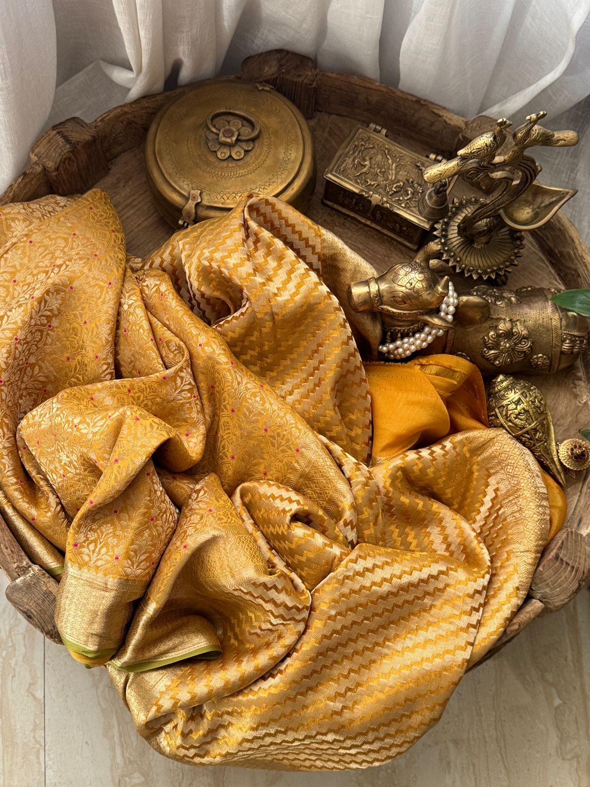Pure Mysore Brocade Crepe Silk Saree With Meenakari Weave