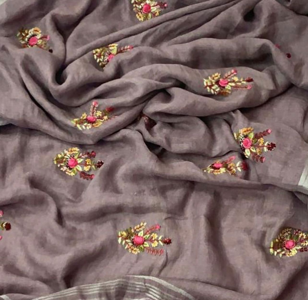 Pure Handloom Linen By Linen Embroidery Saree